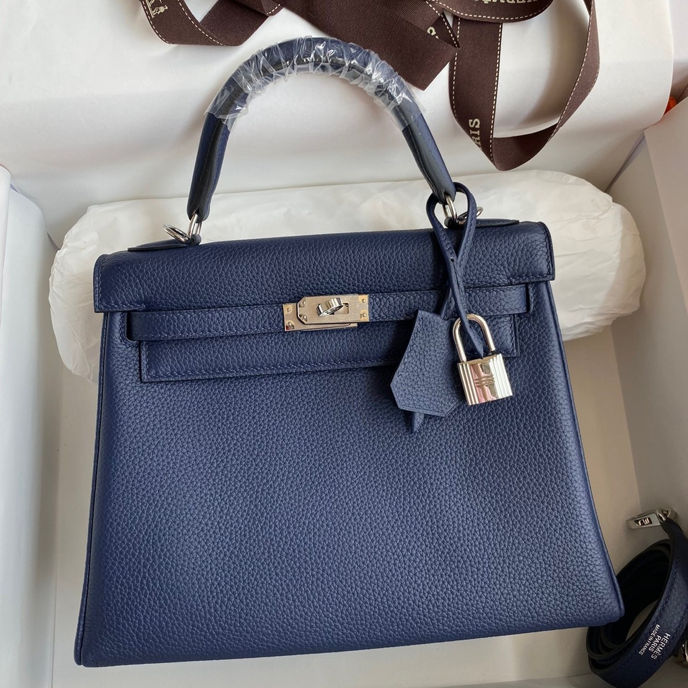 H**mes kelly retourne 25 handmade bag in blue saphir clemence leather