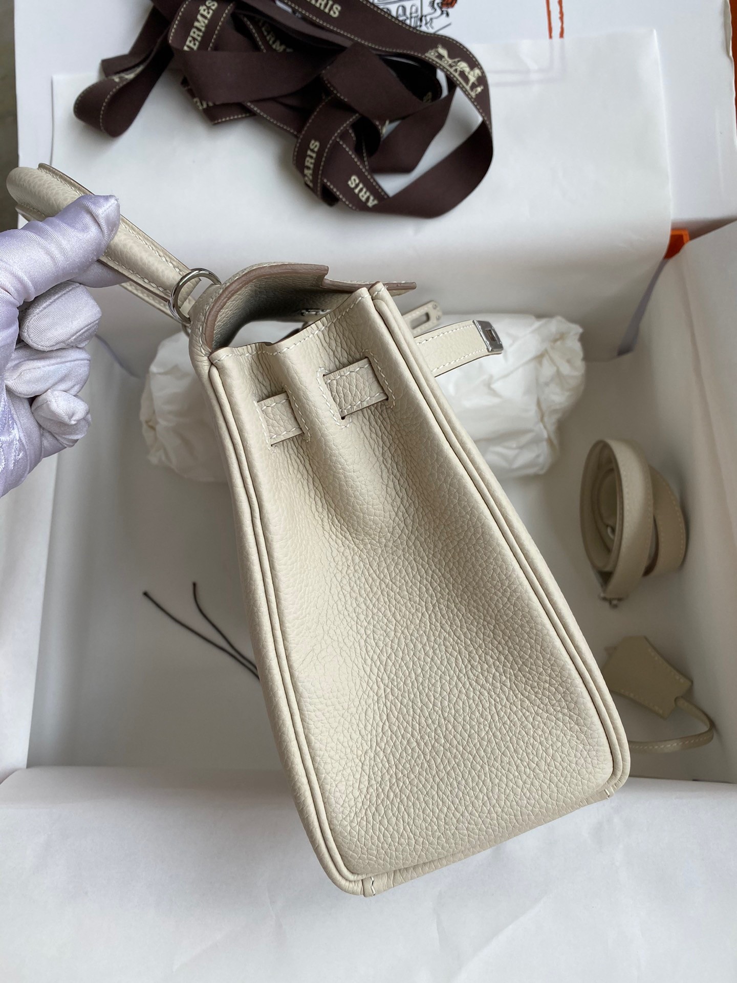 H**mes kelly retourne 25 handmade bag in craie clemence leather