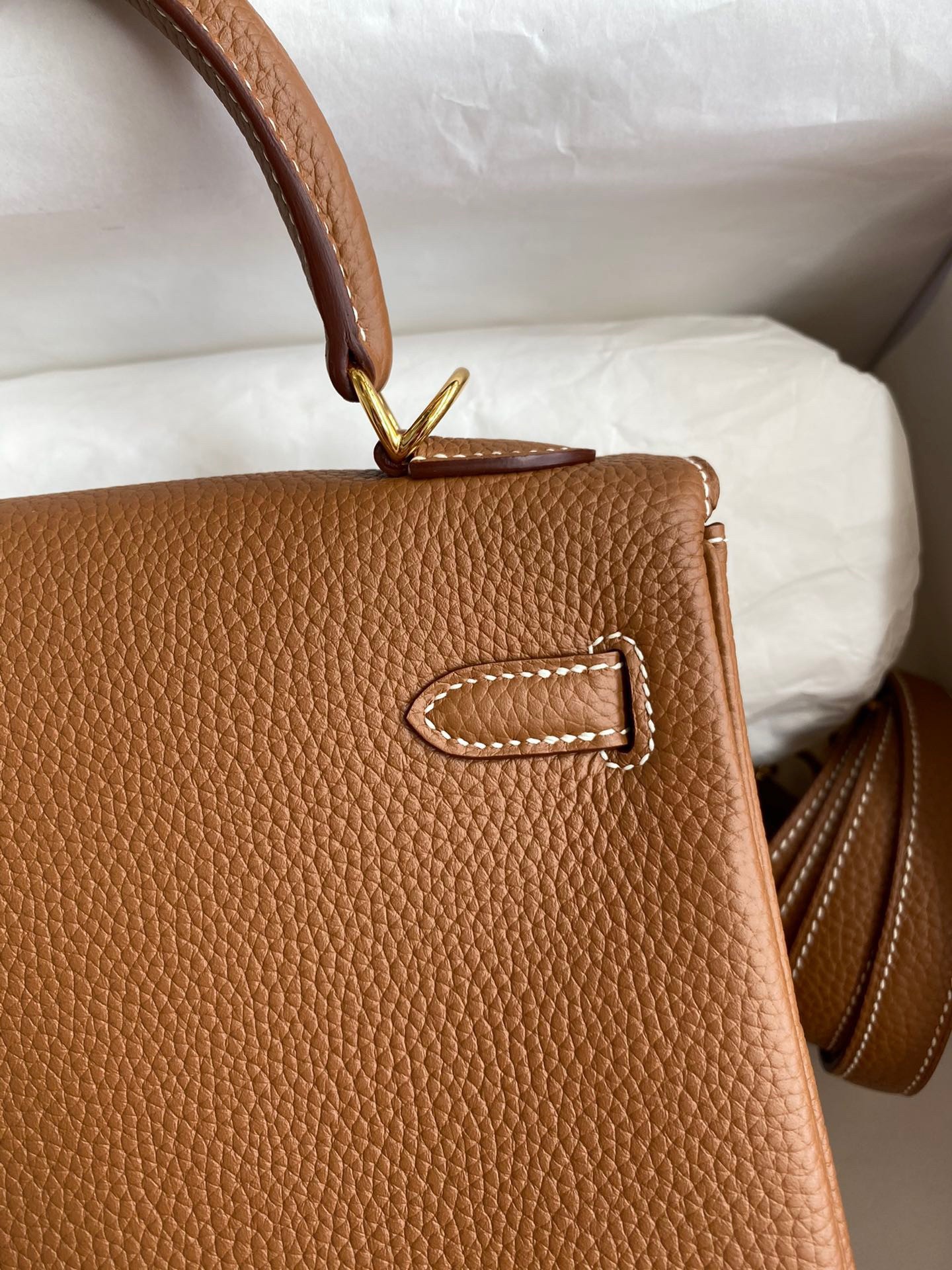 H**mes kelly retourne 25 handmade bag in gold clemence leather