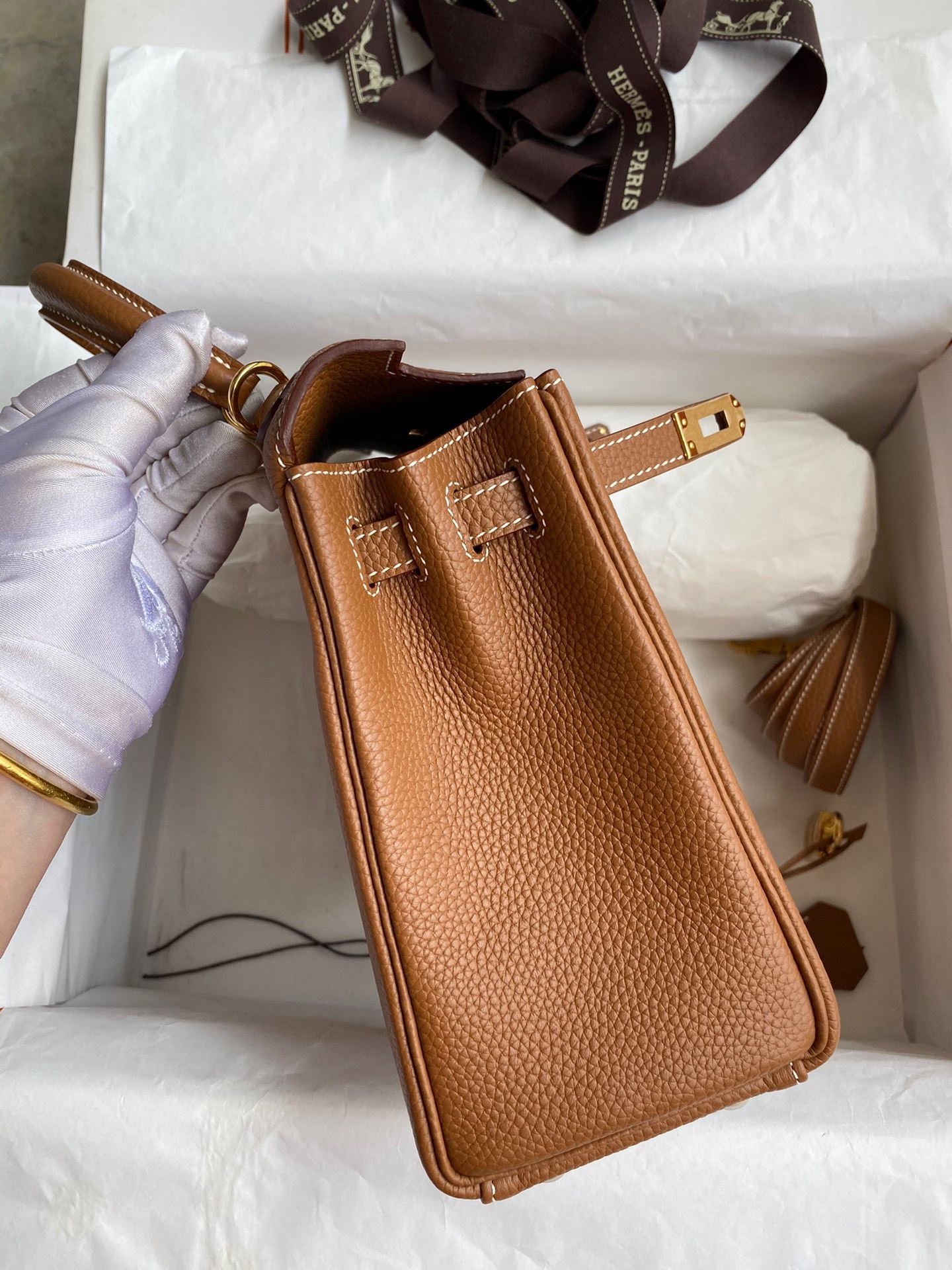 H**mes kelly retourne 25 handmade bag in gold clemence leather