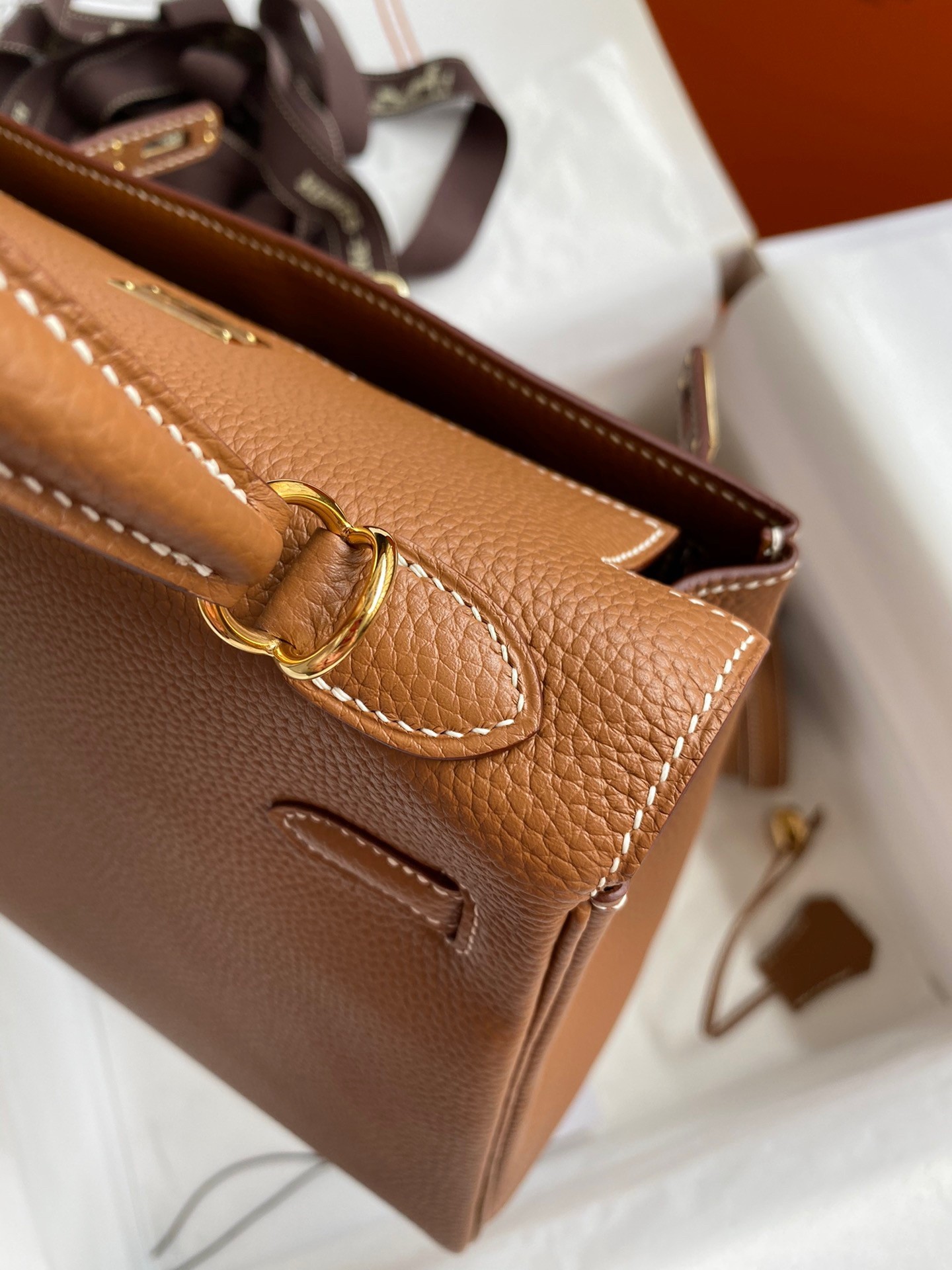 H**mes kelly retourne 25 handmade bag in gold clemence leather