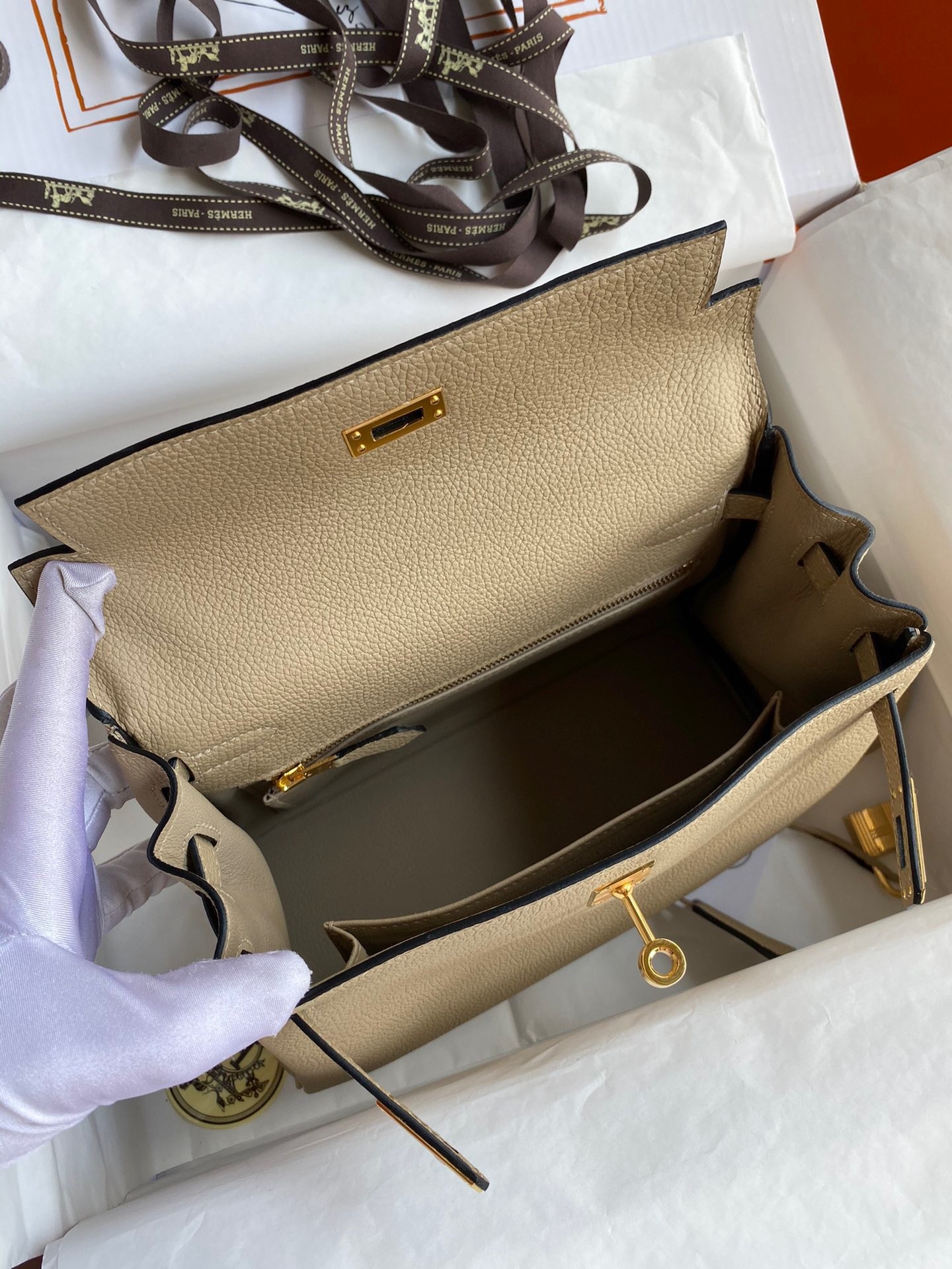 H**mes kelly retourne 25 handmade bag in trench clemence leather