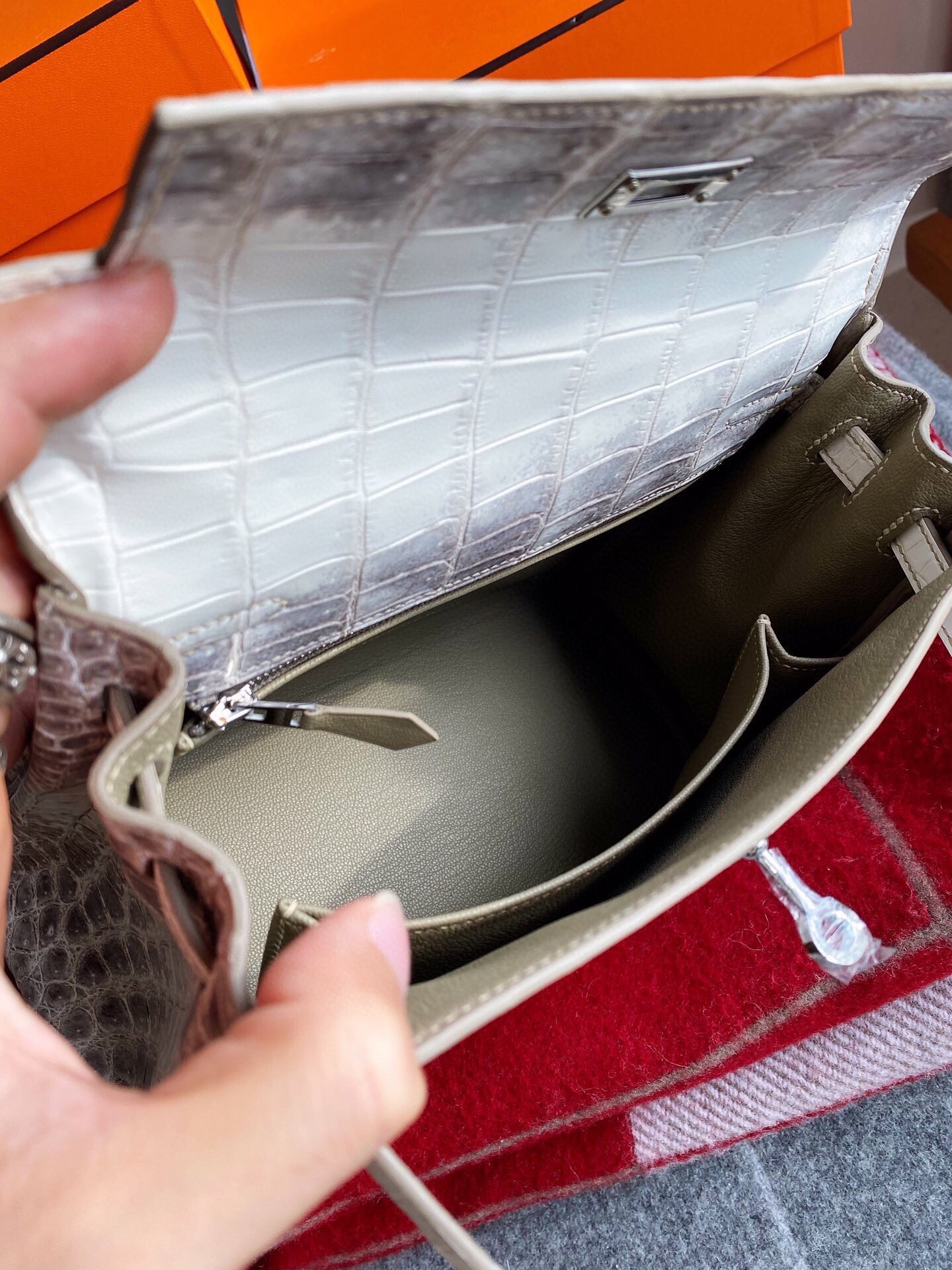H**mes kelly retourne 25 handmade bag in himalaya crocodile niloticus skin