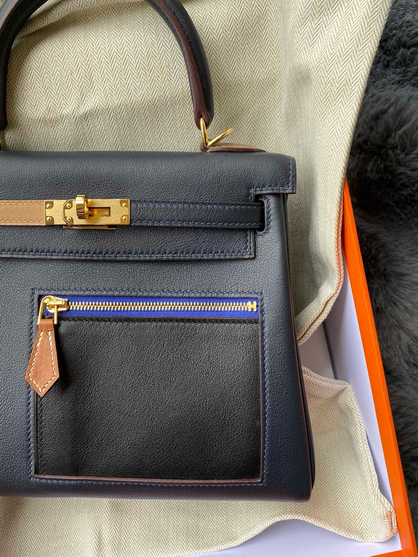 H**mes kelly colormatic 25 handmade bag in blue nuit swift leather