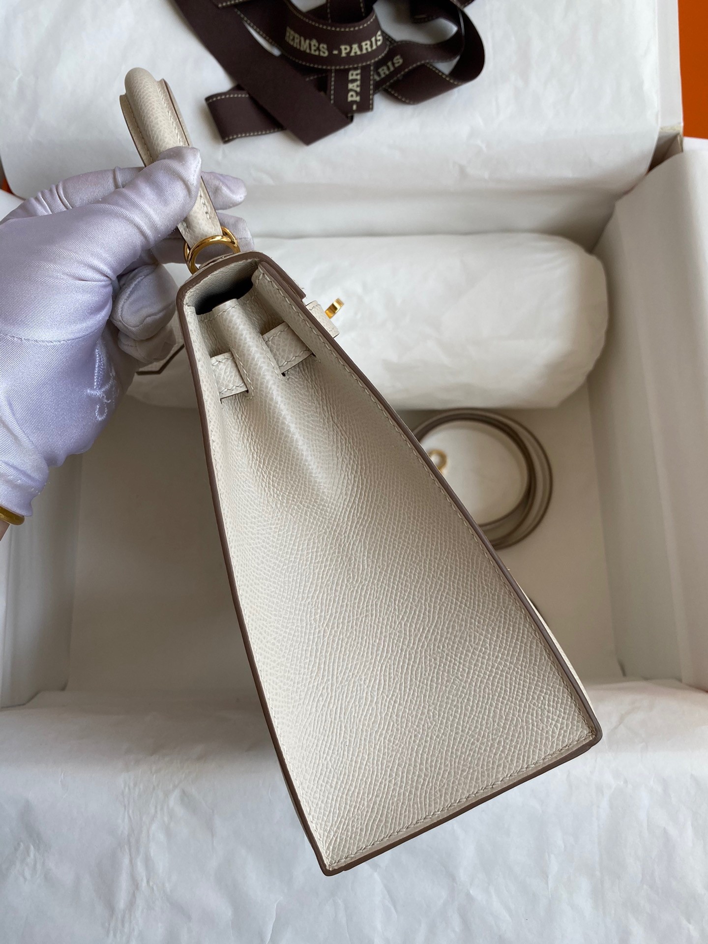 H**mes kelly sellier 25 handmade bag in craie epsom calfskin