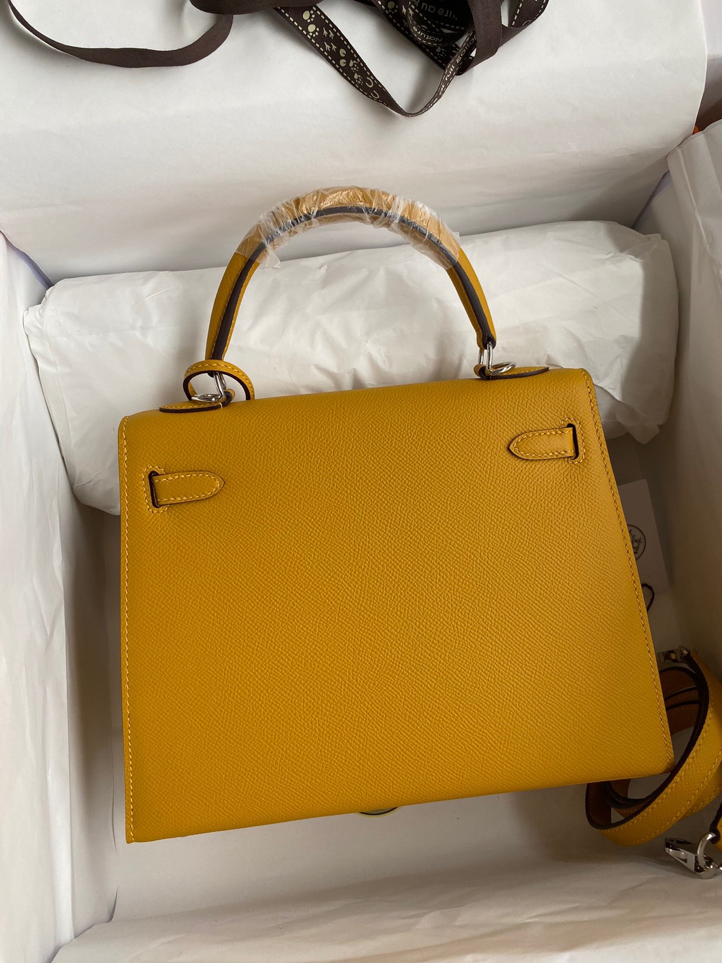 H**mes kelly sellier 25 handmade bag in jaune ambre epsom calfskin