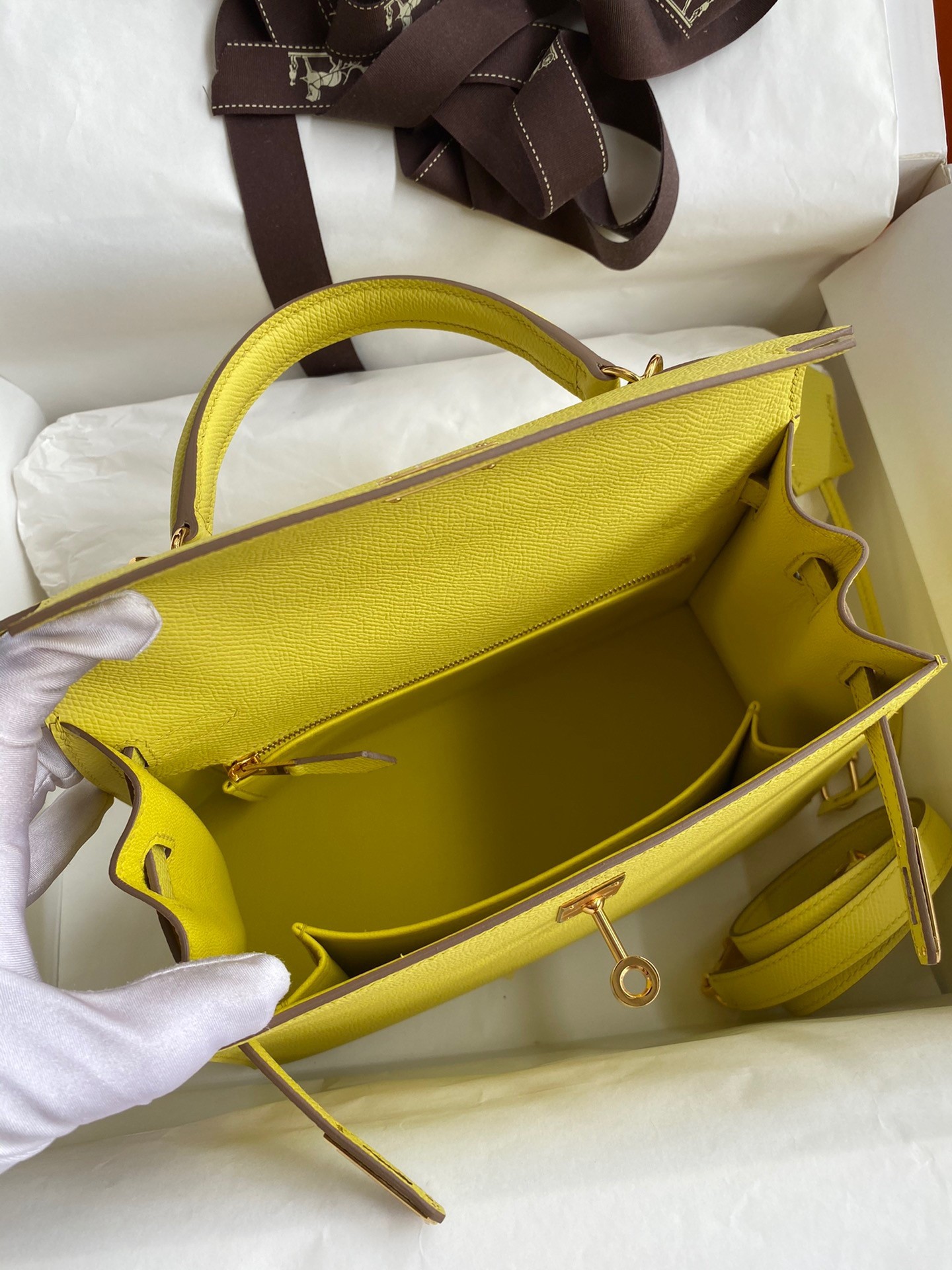 H**mes kelly sellier 25 handmade bag in lime epsom calfskin