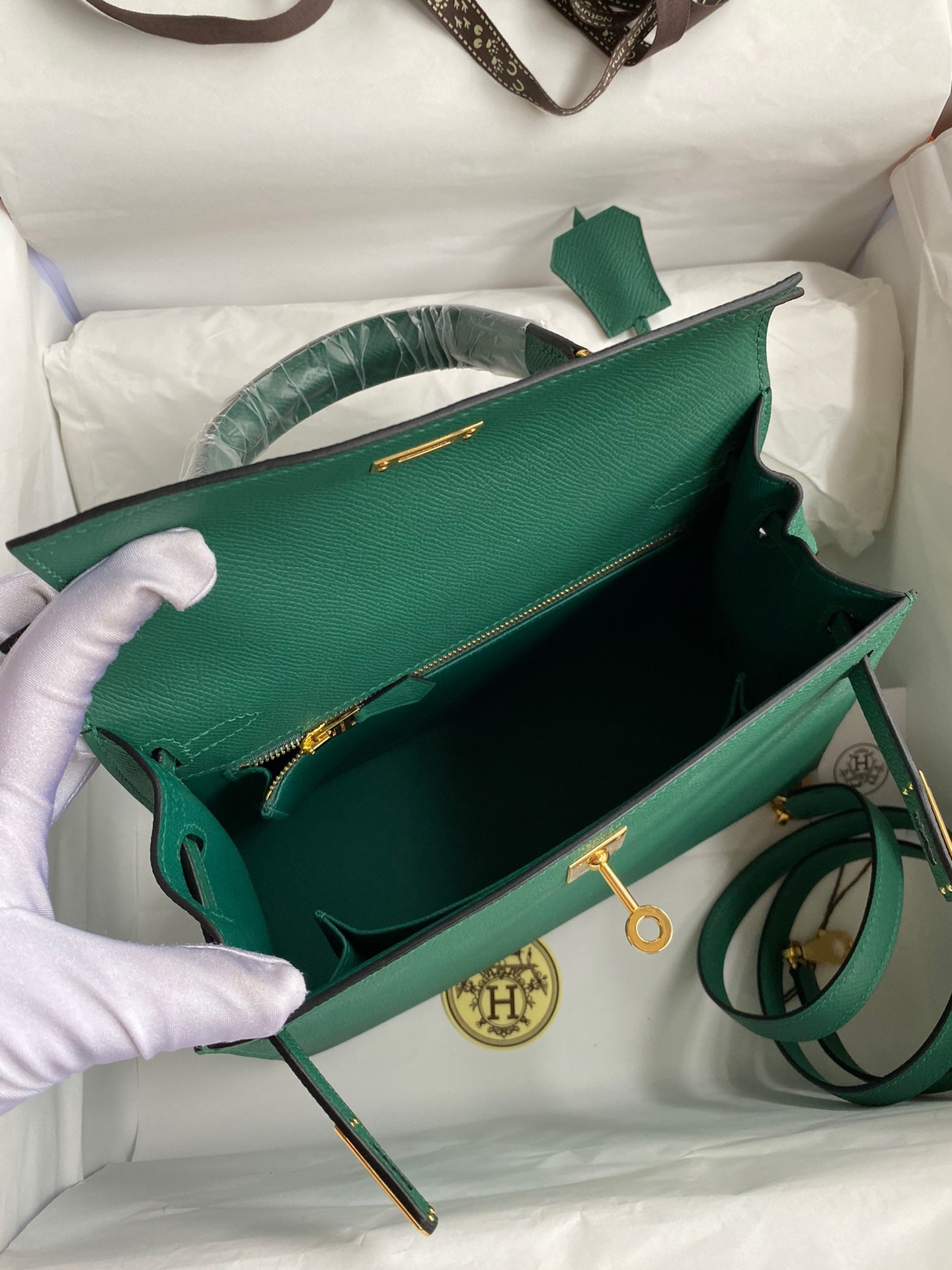 H**mes kelly sellier 25 handmade bag in malachite epsom calfskin