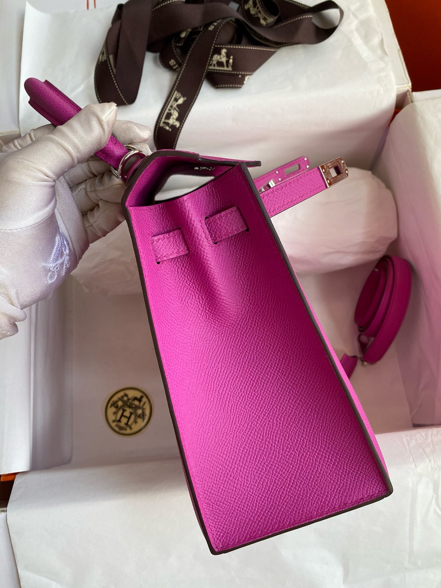H**mes kelly sellier 25 handmade bag in magnolia epsom calfskin