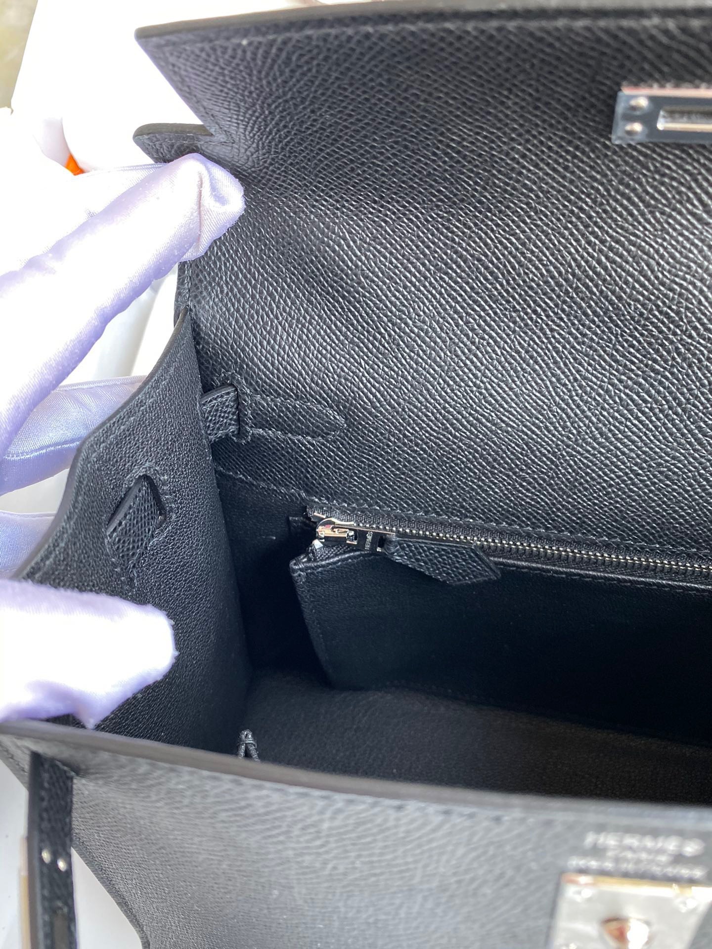 H**mes kelly sellier 25 handmade bag in black epsom calfskin