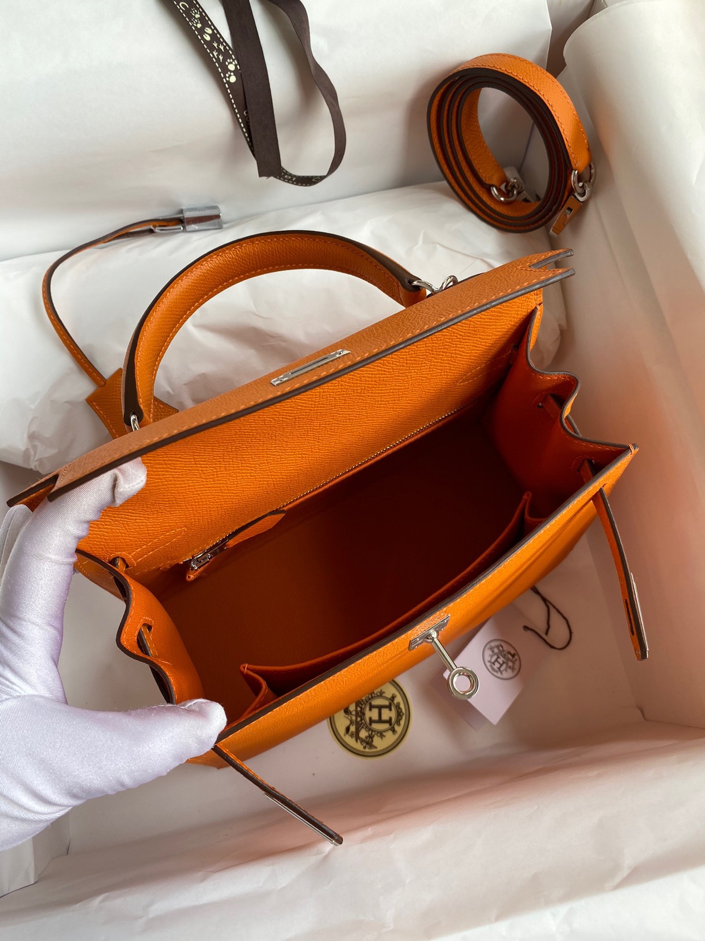 H**mes kelly sellier 25 handmade bag in orange epsom calfskin