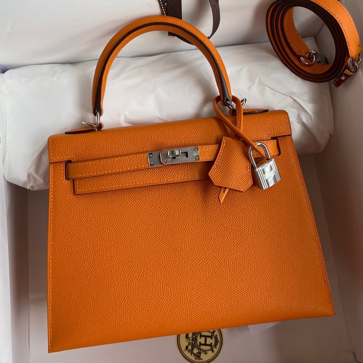 H**mes kelly sellier 25 handmade bag in orange epsom calfskin