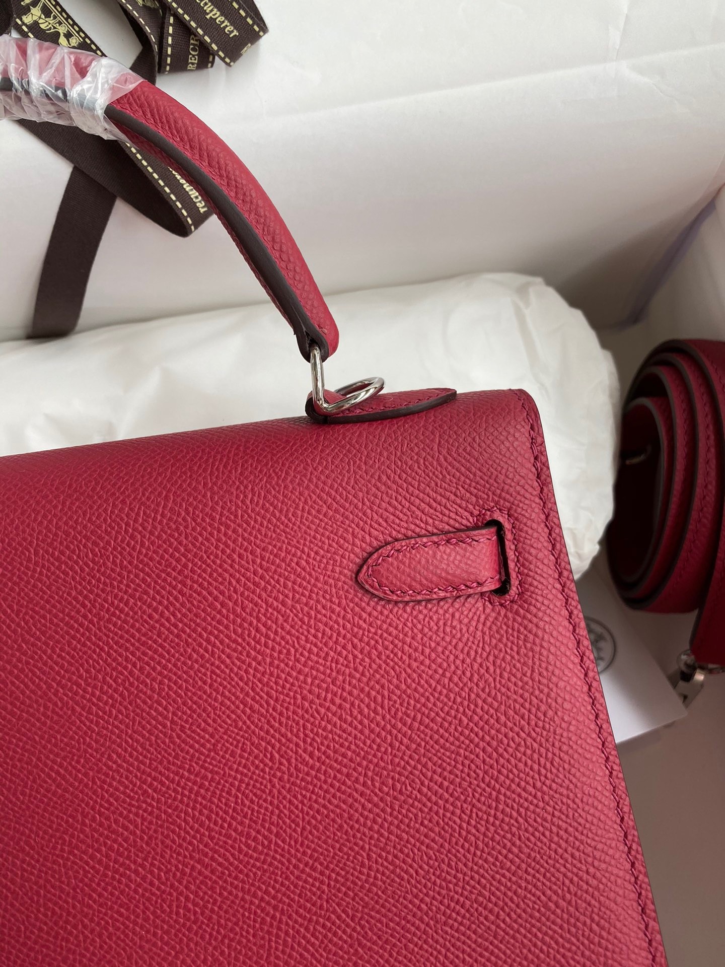 H**mes kelly sellier 25 handmade bag in ruby epsom calfskin
