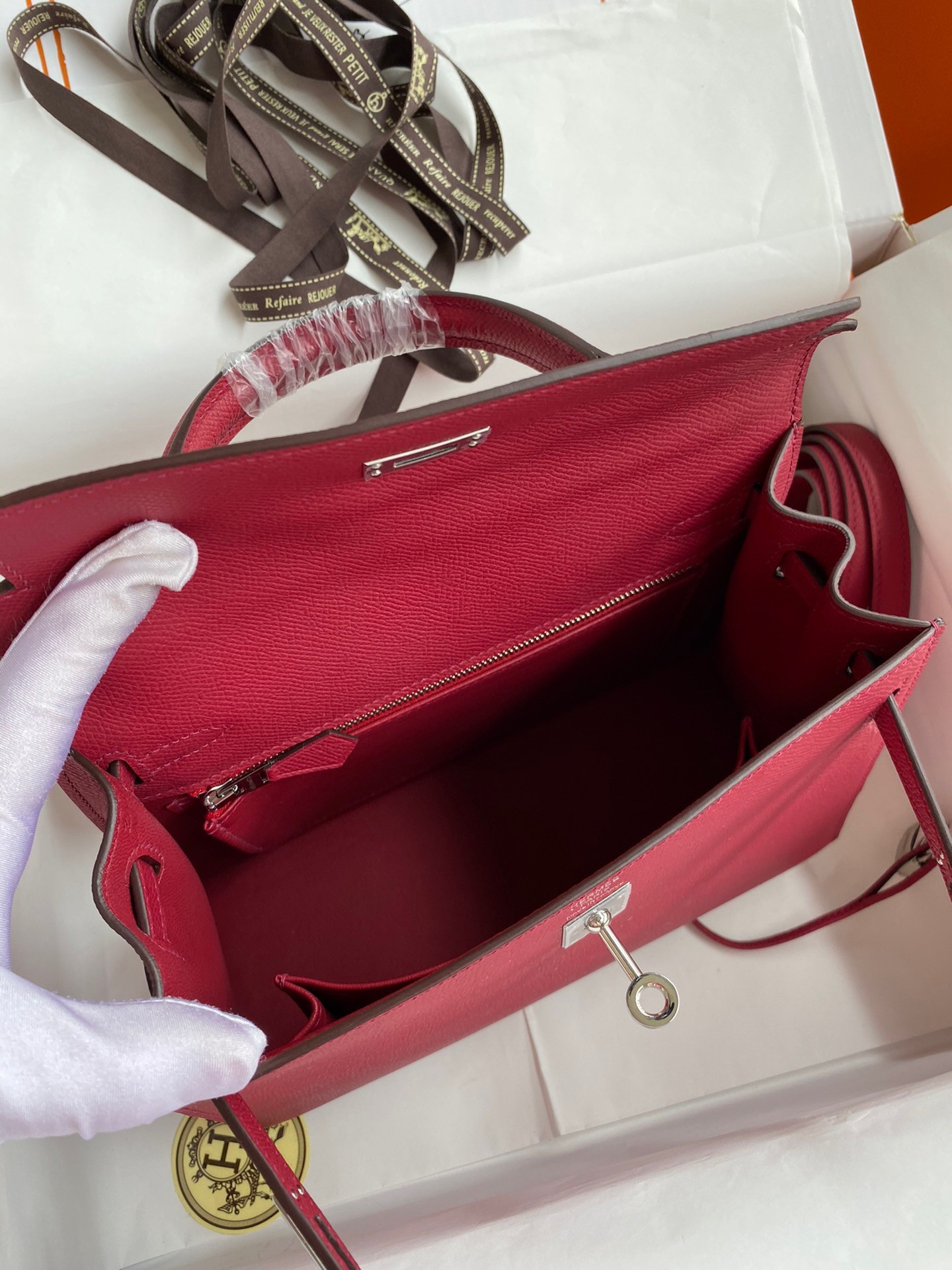 H**mes kelly sellier 25 handmade bag in ruby epsom calfskin