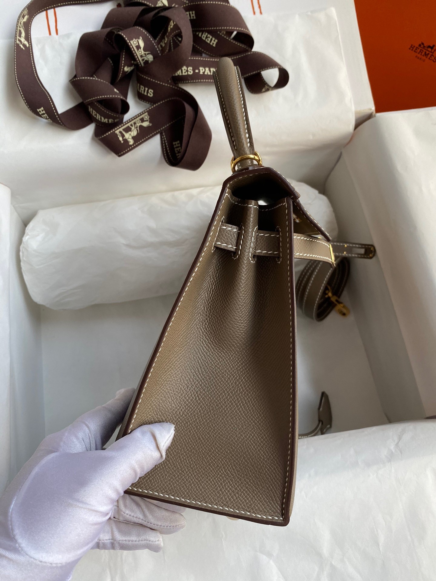 H**mes kelly sellier 25 handmade bag in taupe epsom calfskin