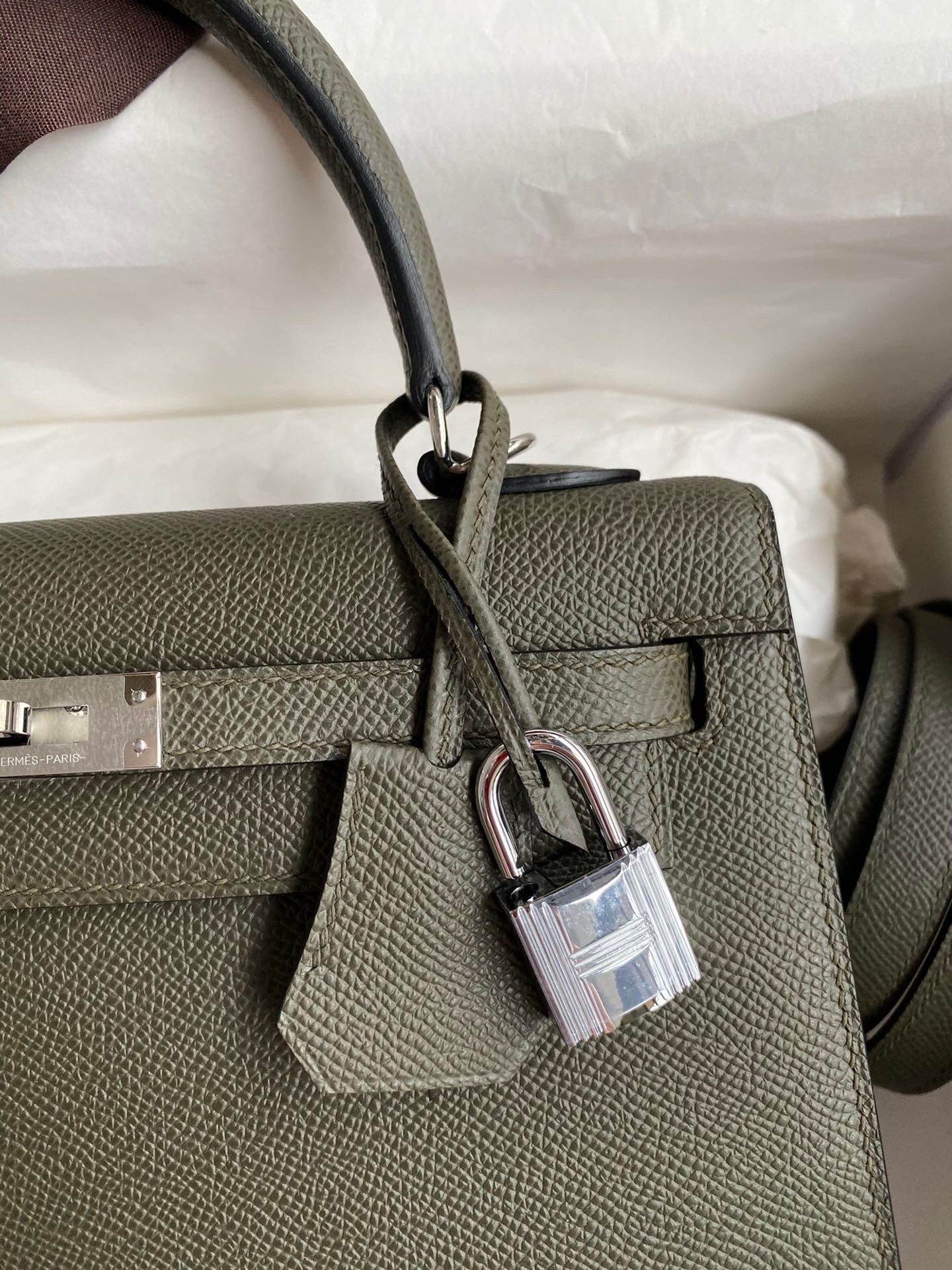 H**mes kelly sellier 25 handmade bag in vert de gris epsom calfskin