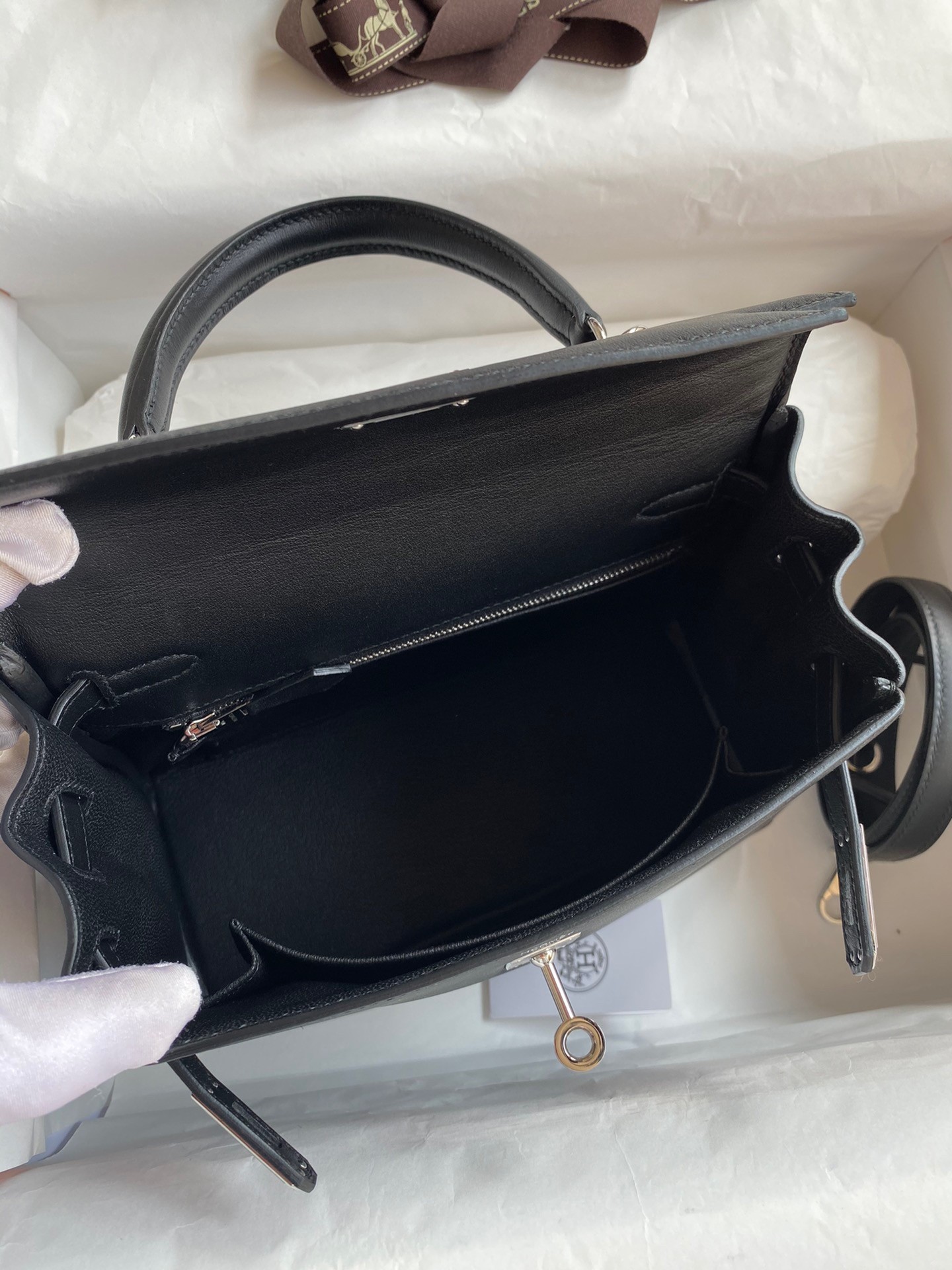 H**mes kelly retourne 25 handmade bag in black swift calfskin