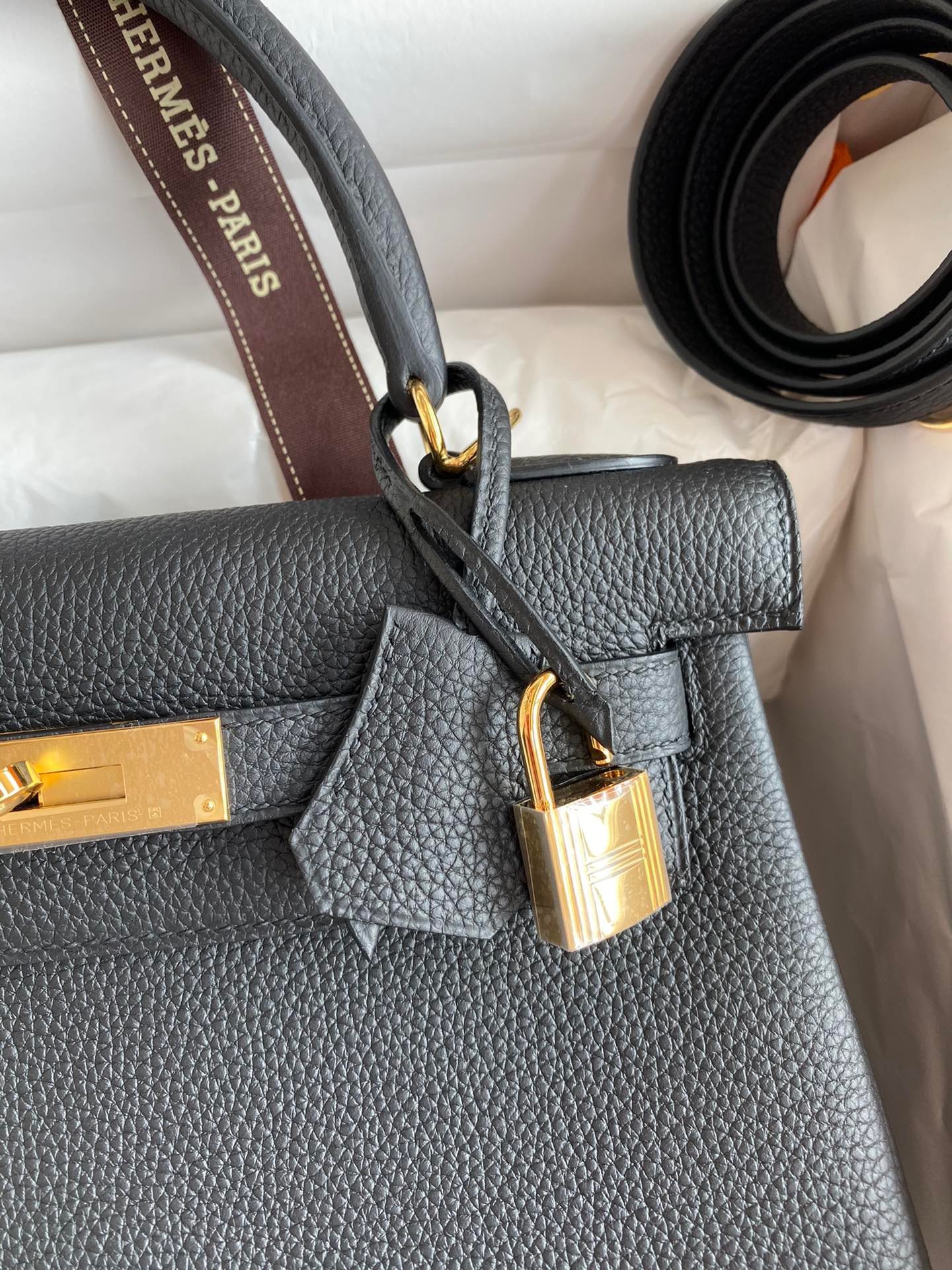 H**mes kelly retourne 28 handmade bag in black clemence leather