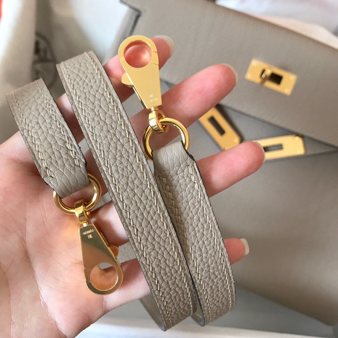 H**mes kelly retourne 28 handmade bag in tourterelle clemence leather