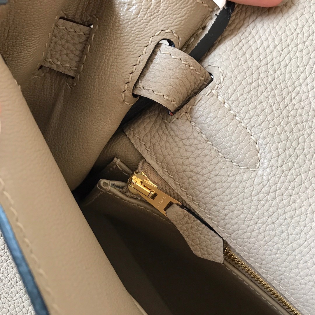 H**mes kelly retourne 28 handmade bag in tourterelle clemence leather