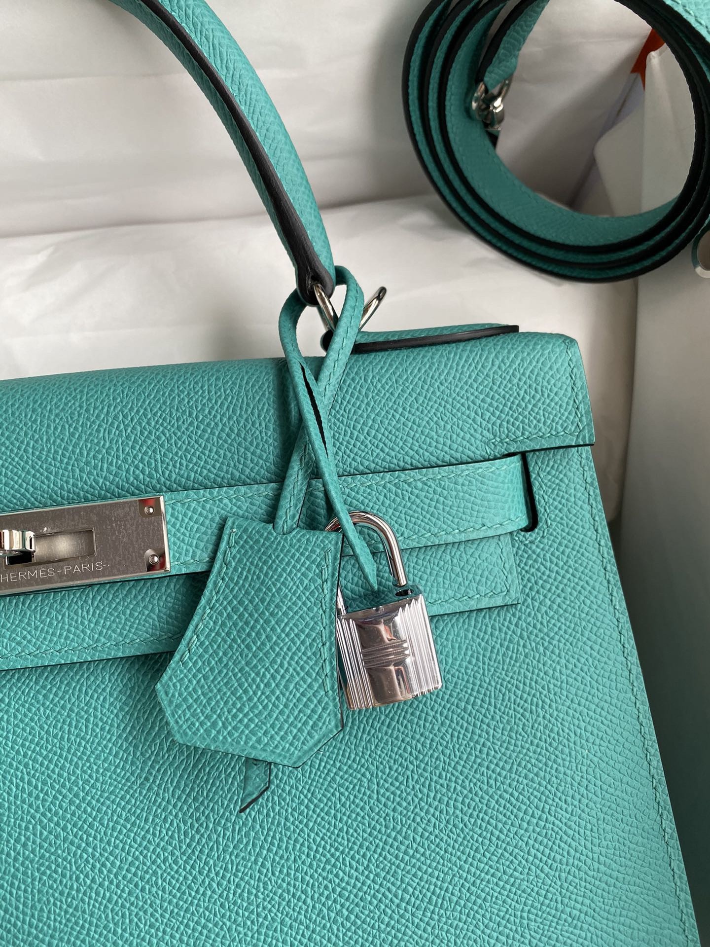 H**mes kelly sellier 28 handmade bag in blue paon epsom calfskin