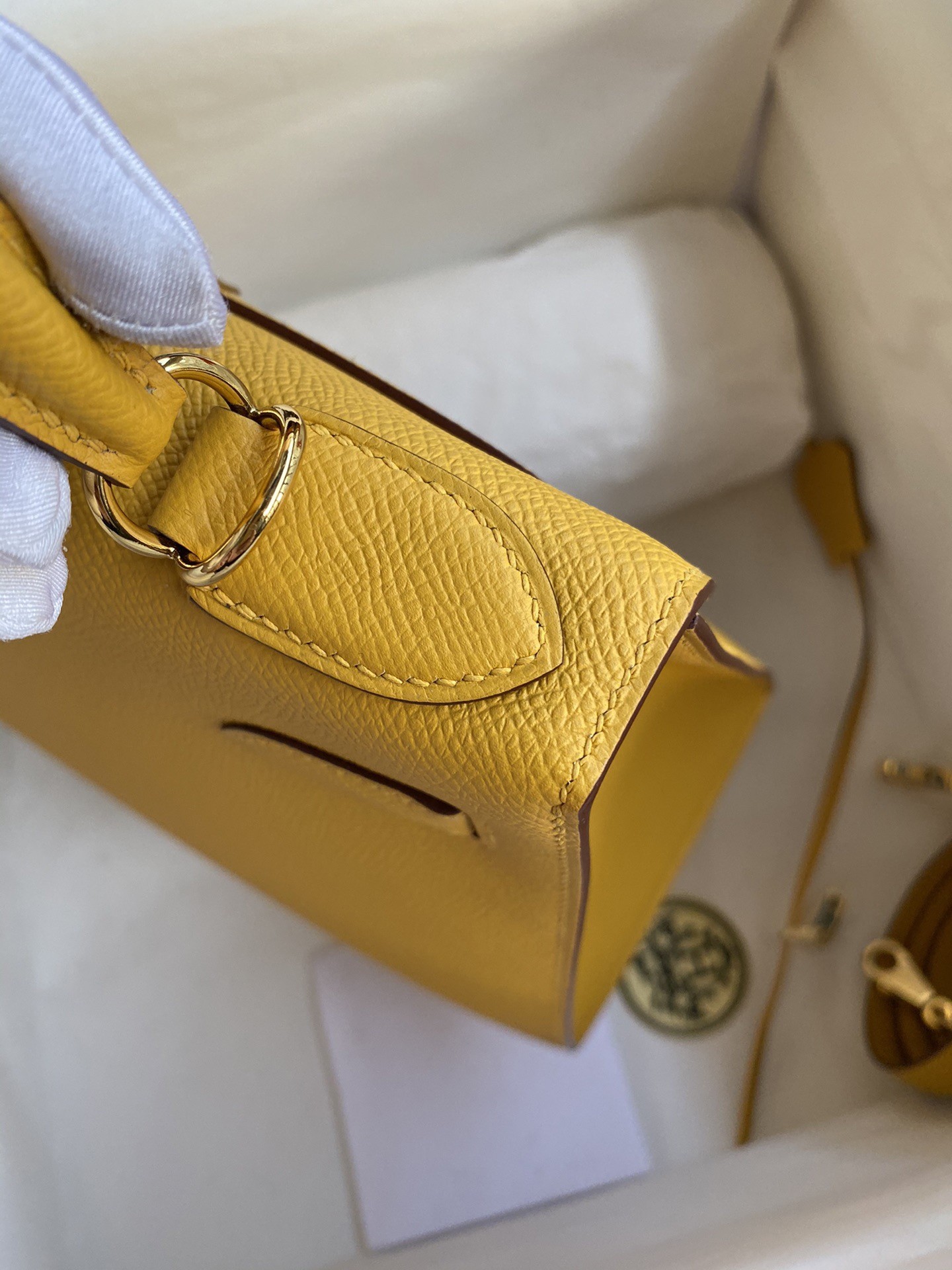 H**mes kelly sellier 28 handmade bag in jaune ambre epsom calfskin