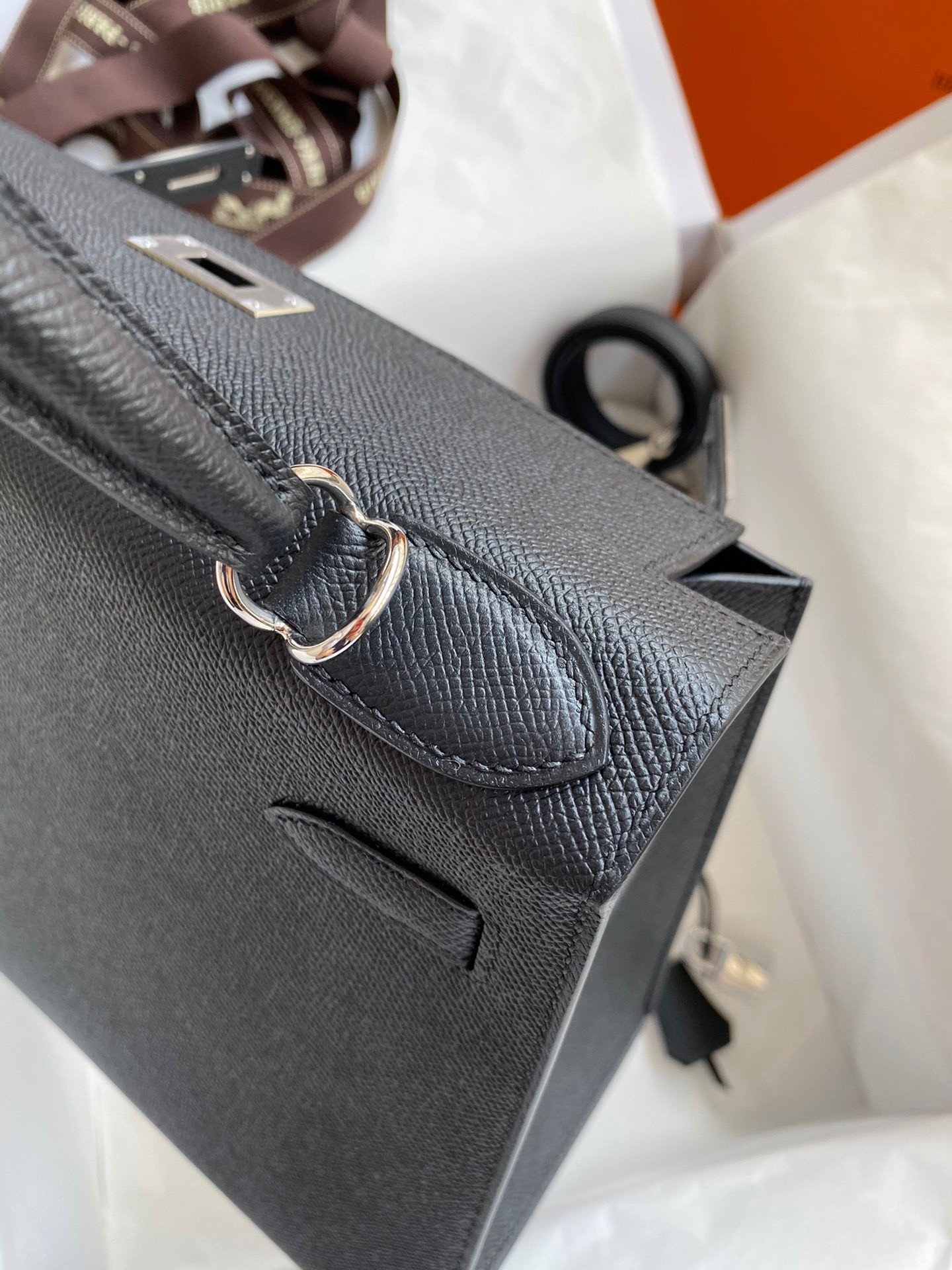 H**mes kelly sellier 28 handmade bag in black epsom calfskin