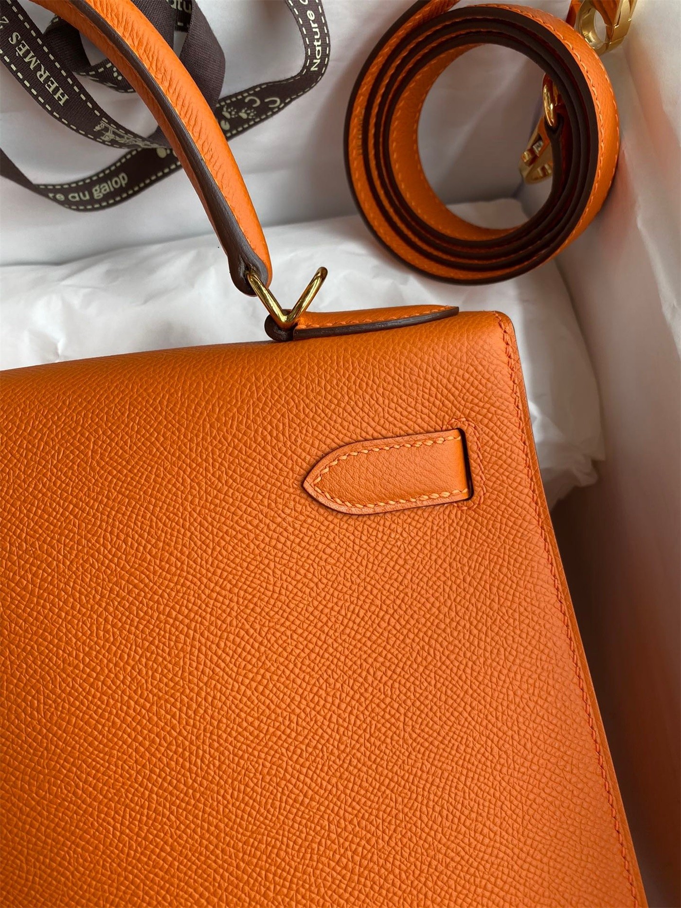 H**mes kelly sellier 28 handmade bag in orange epsom calfskin