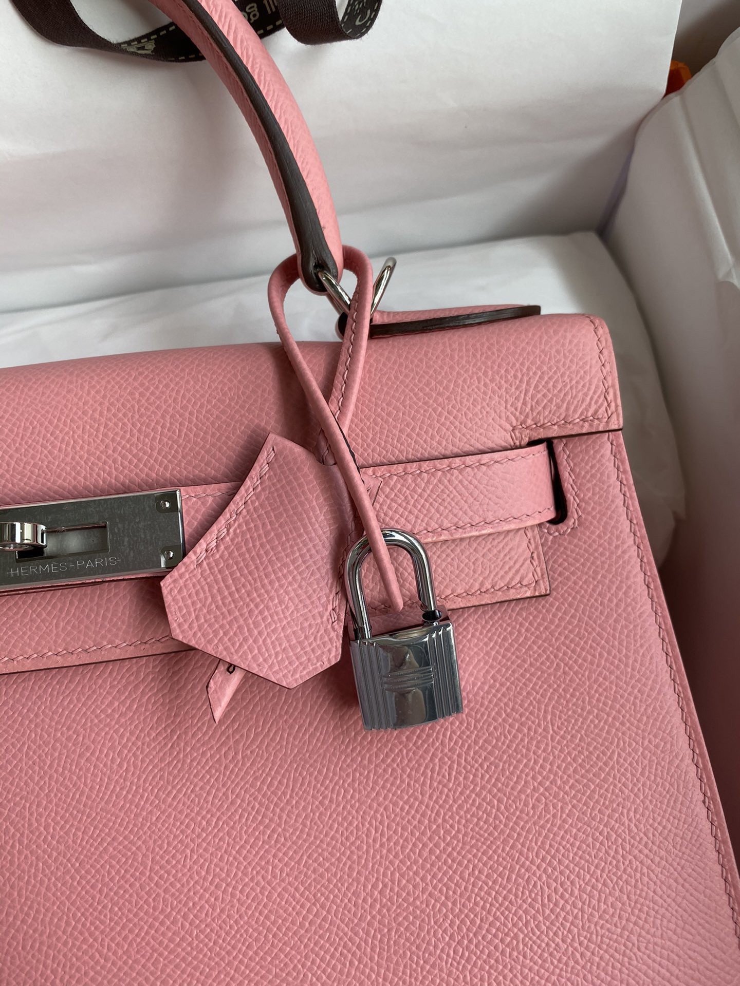 H**mes kelly sellier 28 handmade bag in rose confetti epsom calfskin