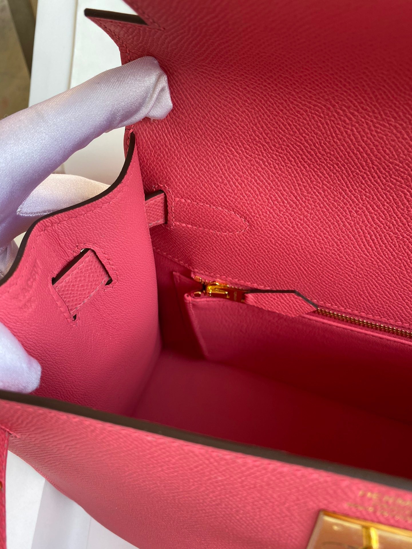 H**mes kelly sellier 28 handmade bag in rose lipstick epsom calfskin