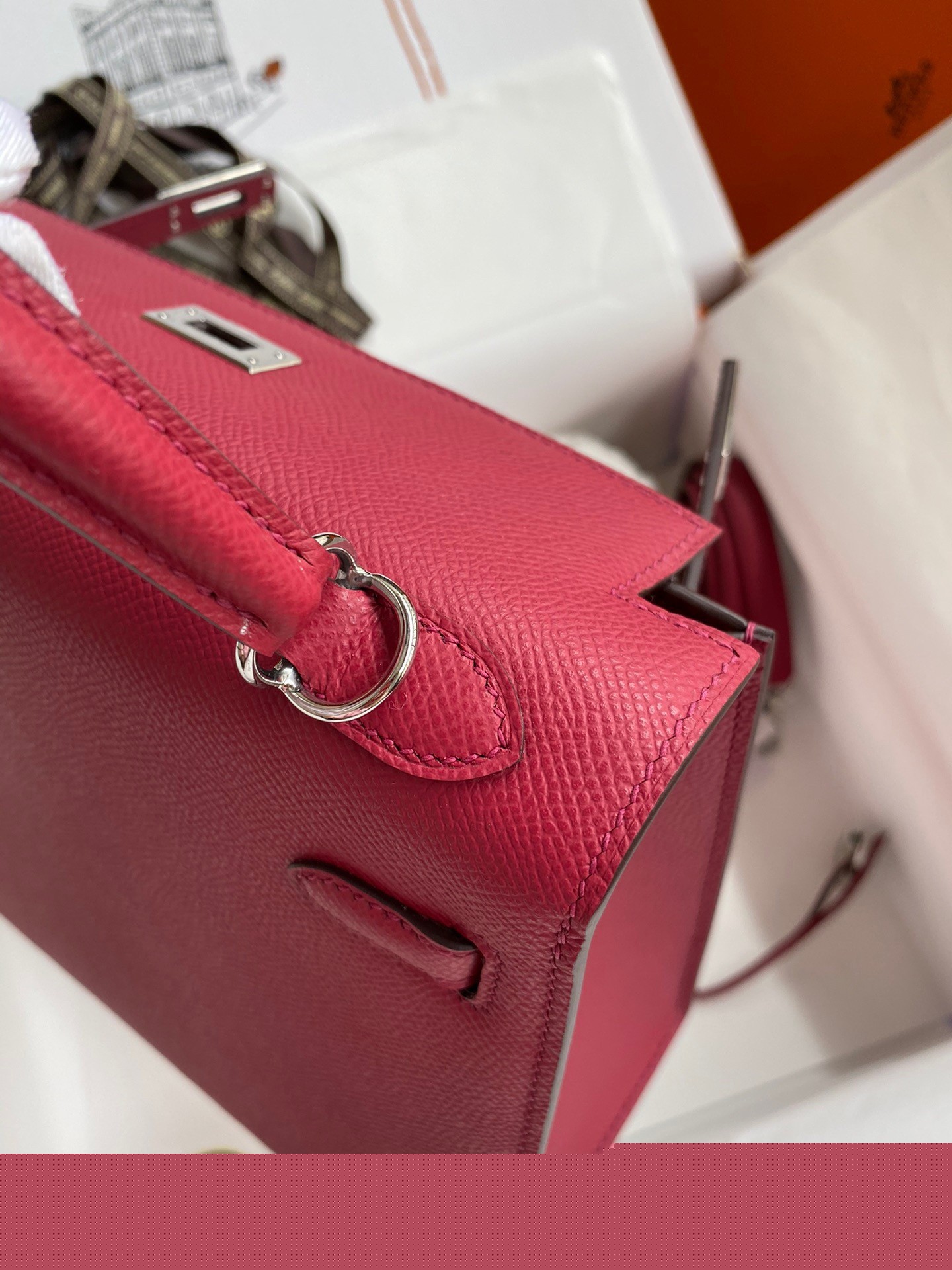 H**mes kelly sellier 28 handmade bag in ruby epsom calfskin