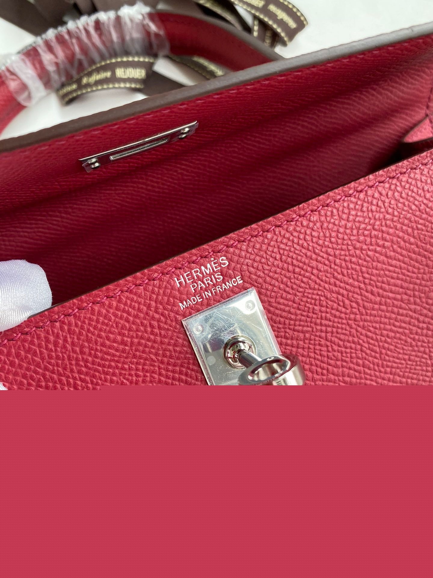 H**mes kelly sellier 28 handmade bag in ruby epsom calfskin