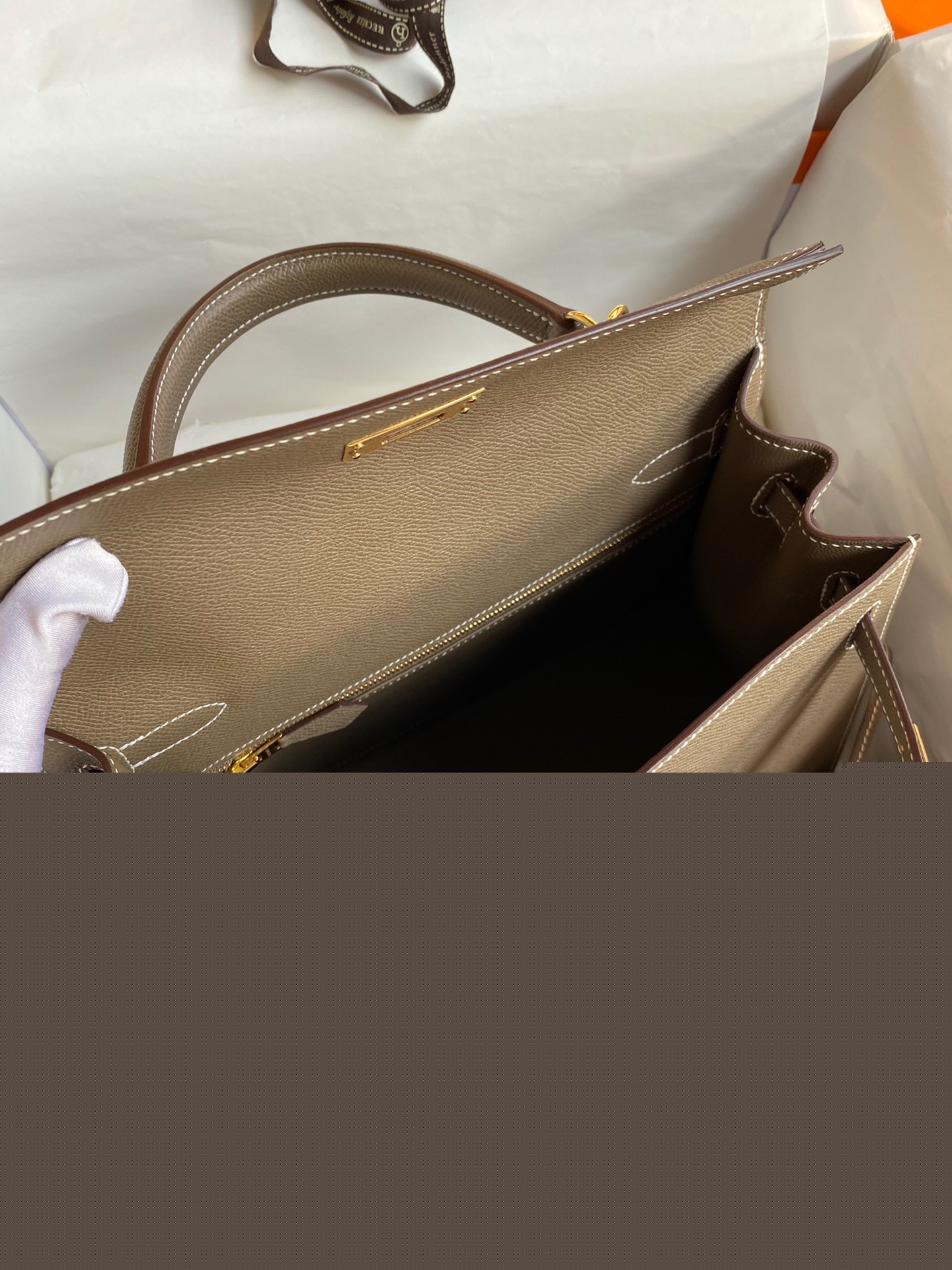 H**mes kelly sellier 28 handmade bag in taupe epsom calfskin