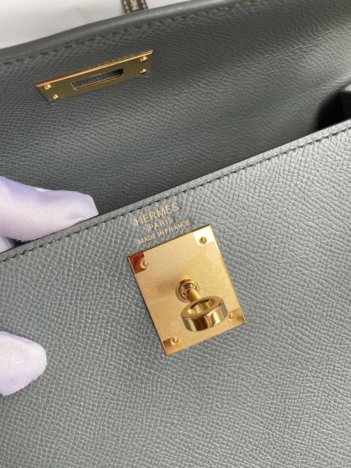 H**mes kelly sellier 28 handmade bag in vert amande epsom calfskin
