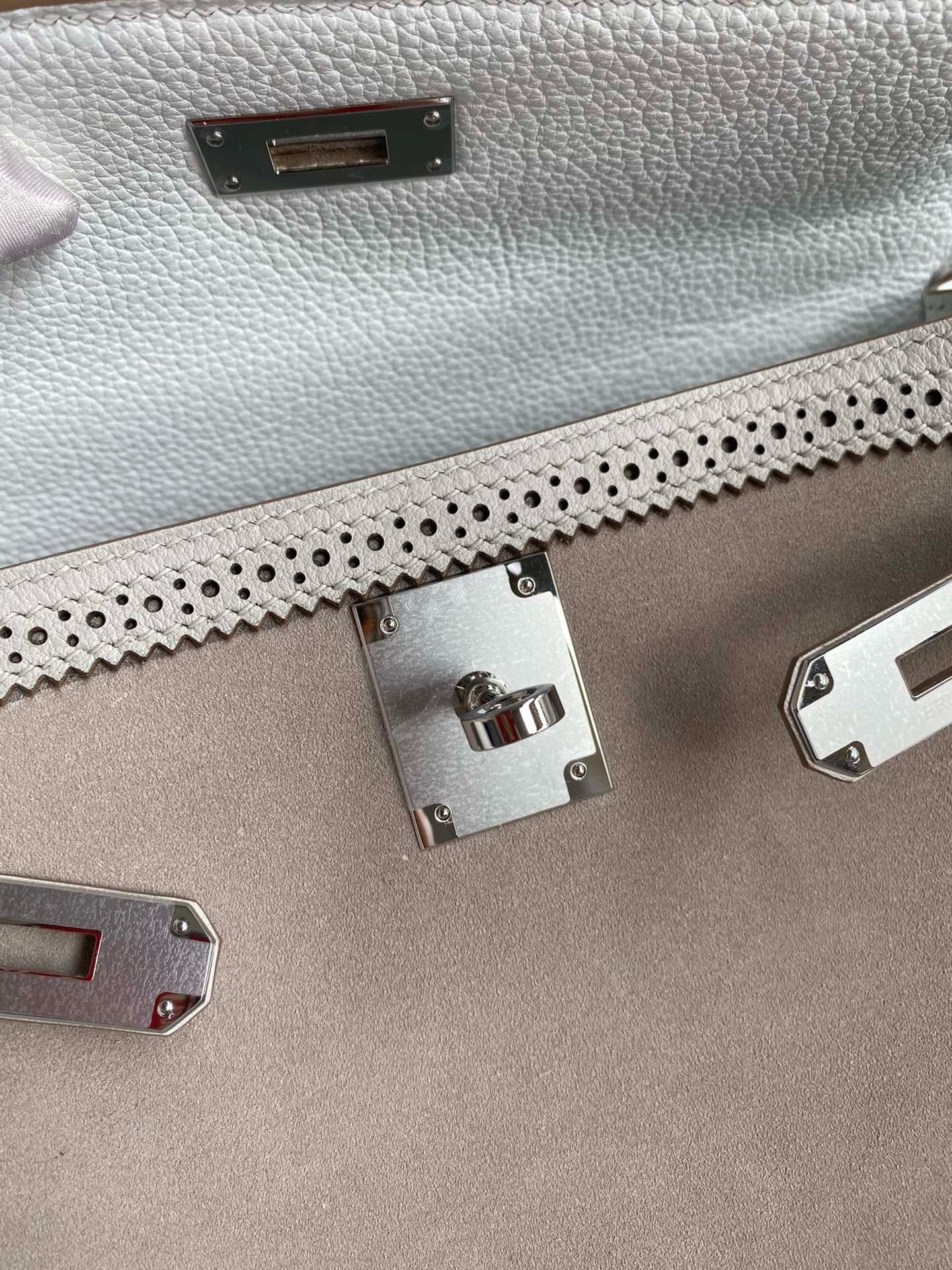 H**mes kelly 28 ghillies grizzly bag in pearl grey evercolor and grey veau doblis