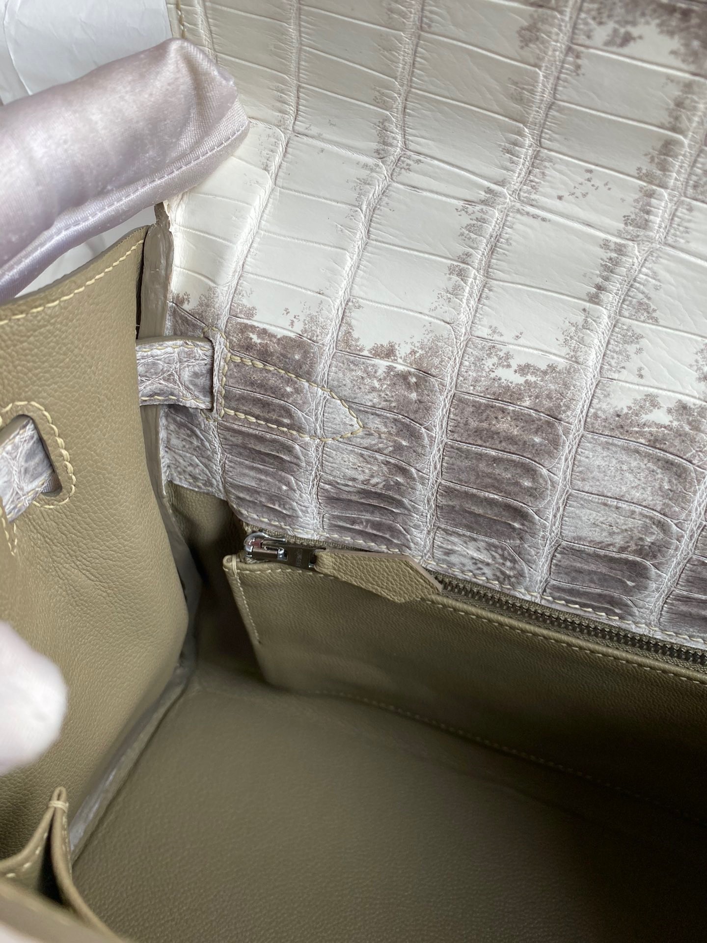 H**mes kelly retourne 28 handmade bag in himalaya crocodile niloticus skin