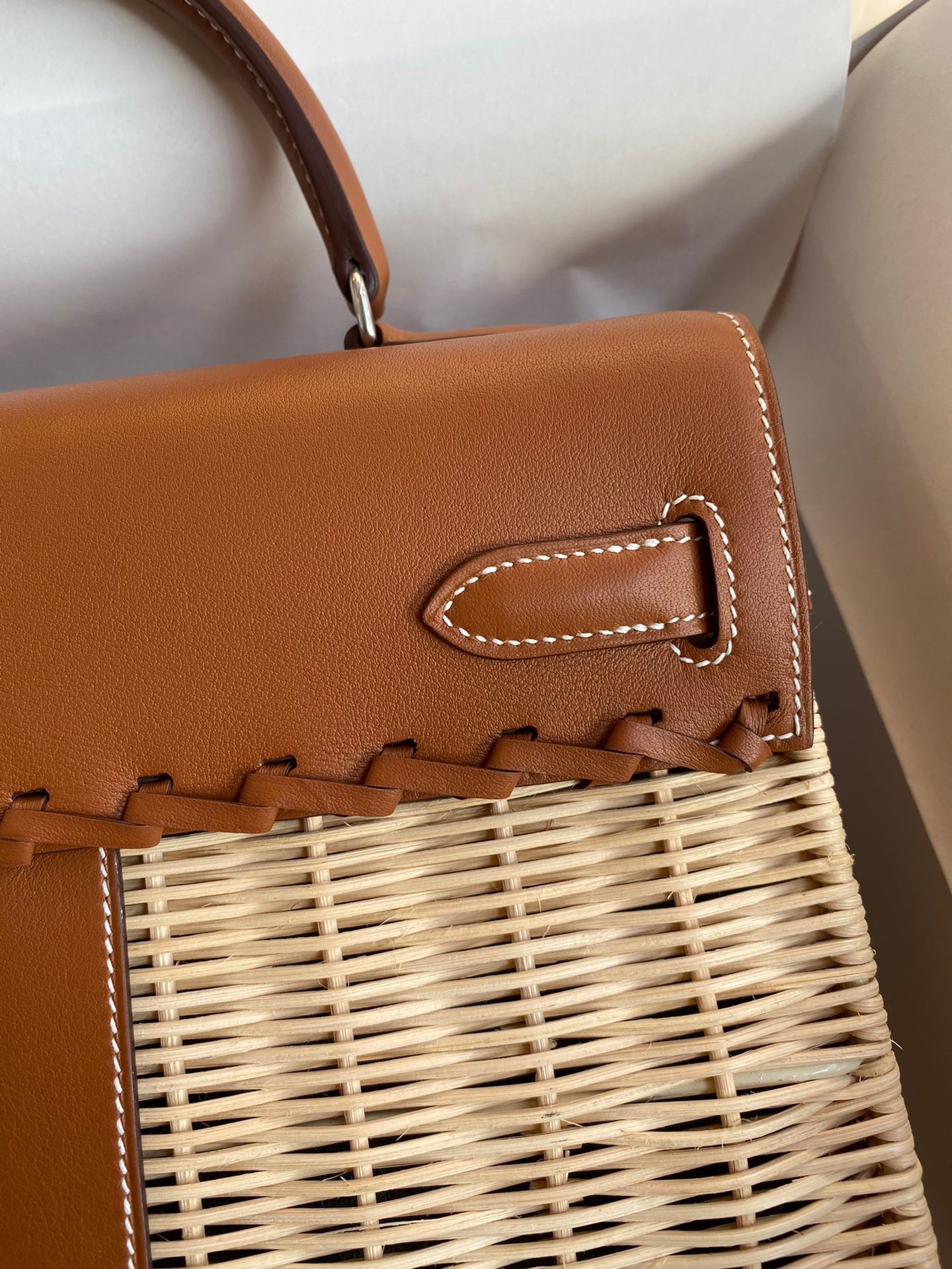 H**mes picnic kelly 28cm bag in wicker with barenia leather