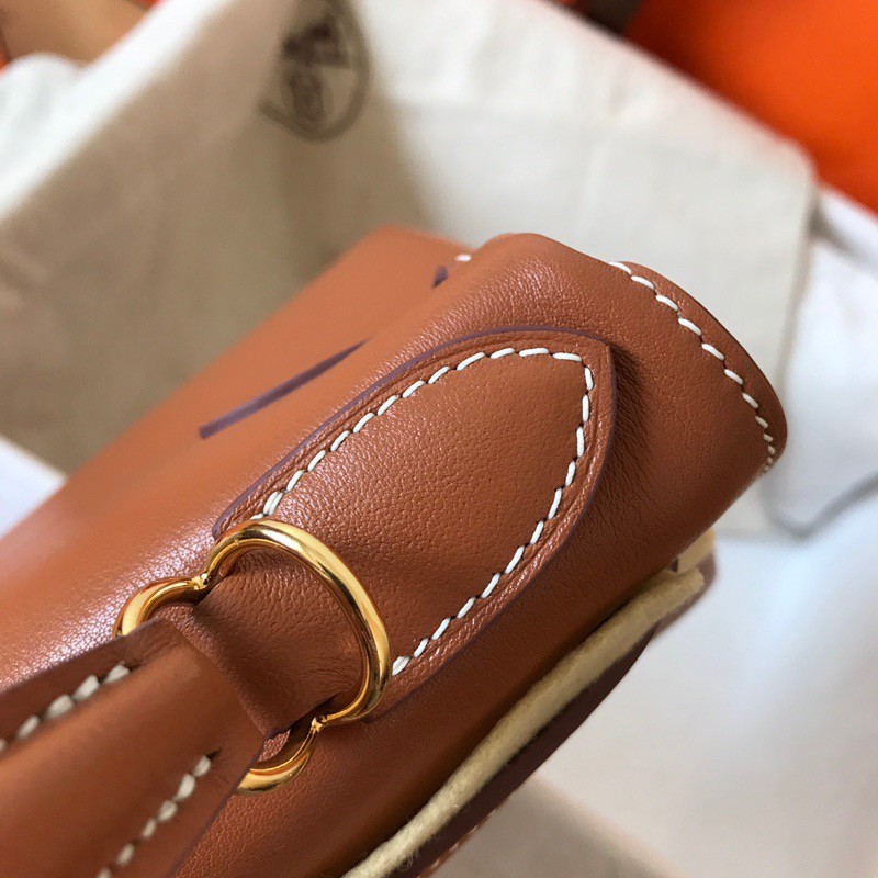 H**mes kelly retourne 28 handmade bag in gold swift calfskin