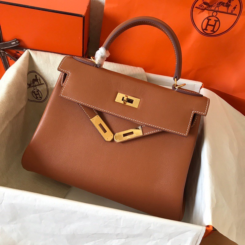 H**mes kelly retourne 28 handmade bag in gold swift calfskin
