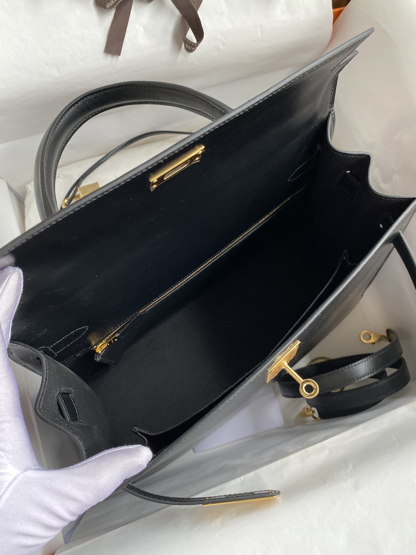 H**mes kelly sellier 32 handmade bag in black box calfskin