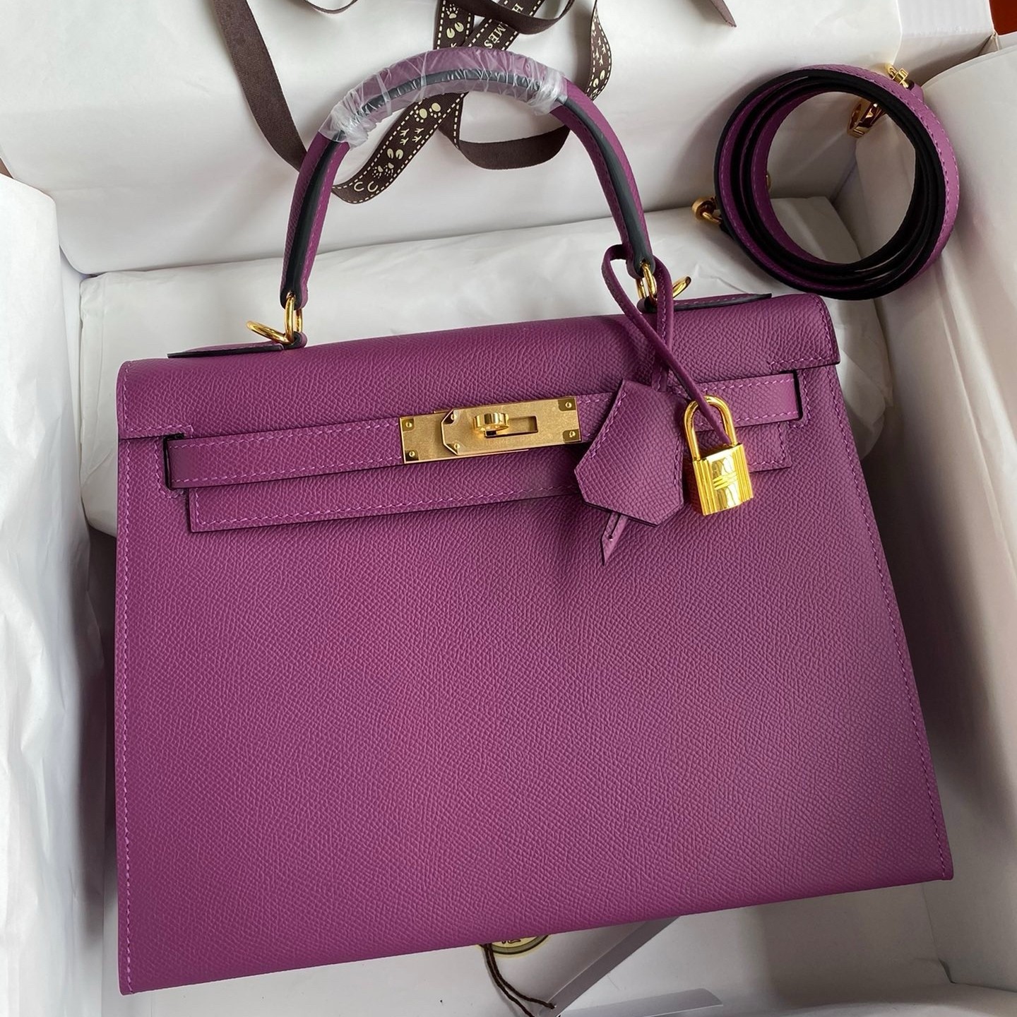 H**mes kelly sellier 32 handmade bag in anemone epsom calfskin