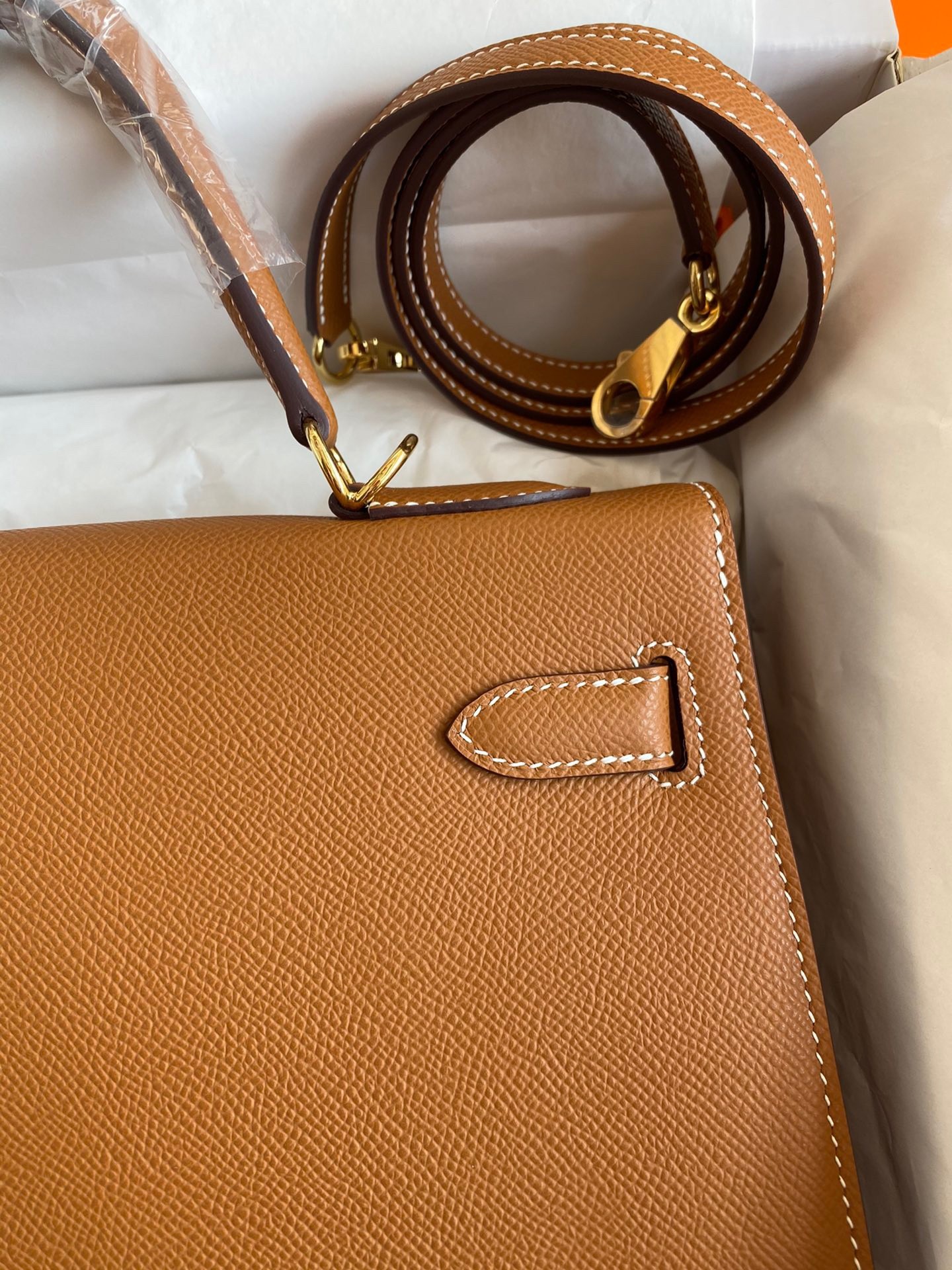 H**mes kelly sellier 32 handmade bag in gold epsom calfskin