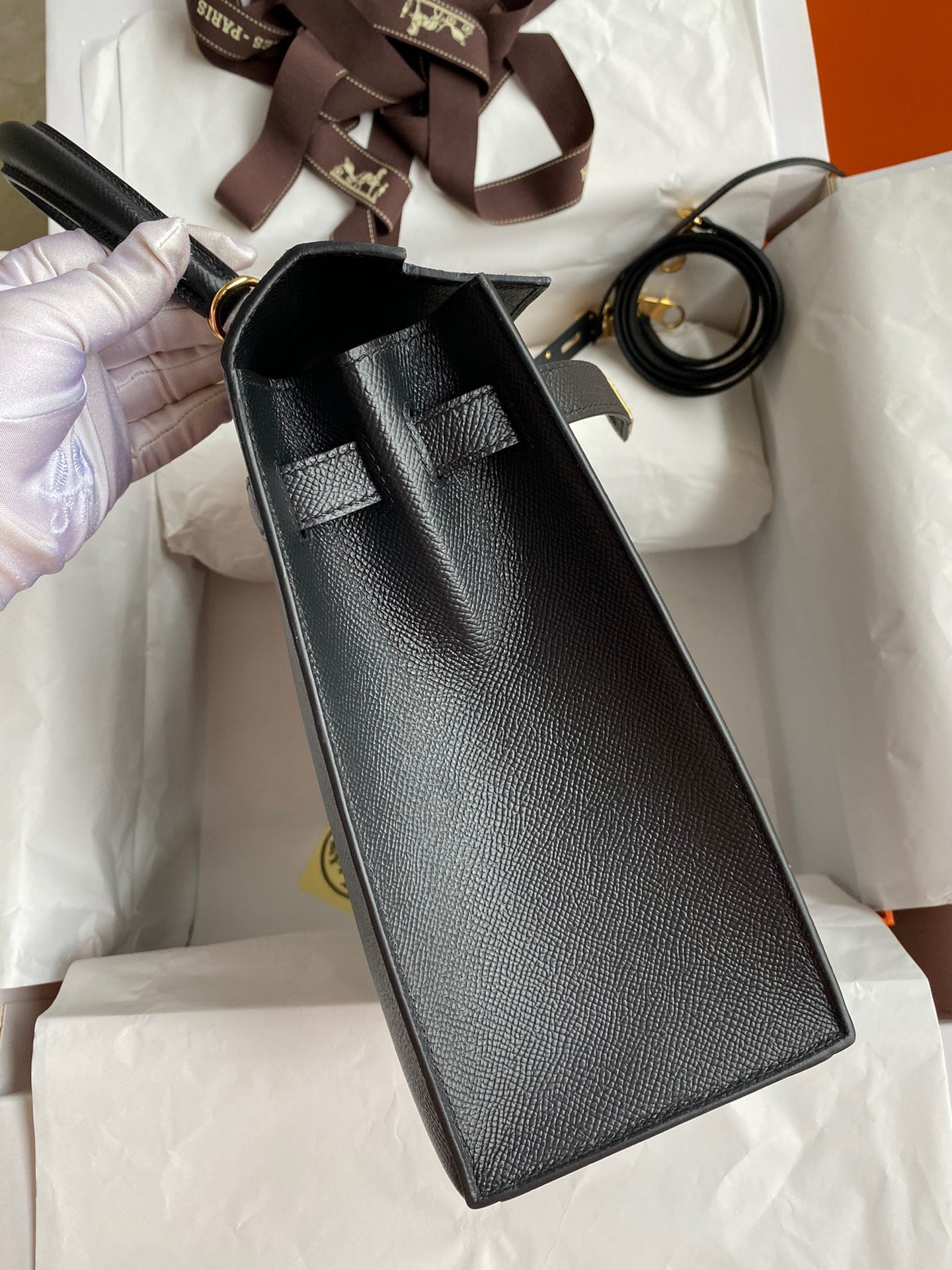 H**mes kelly sellier 32 handmade bag in black epsom calfskin