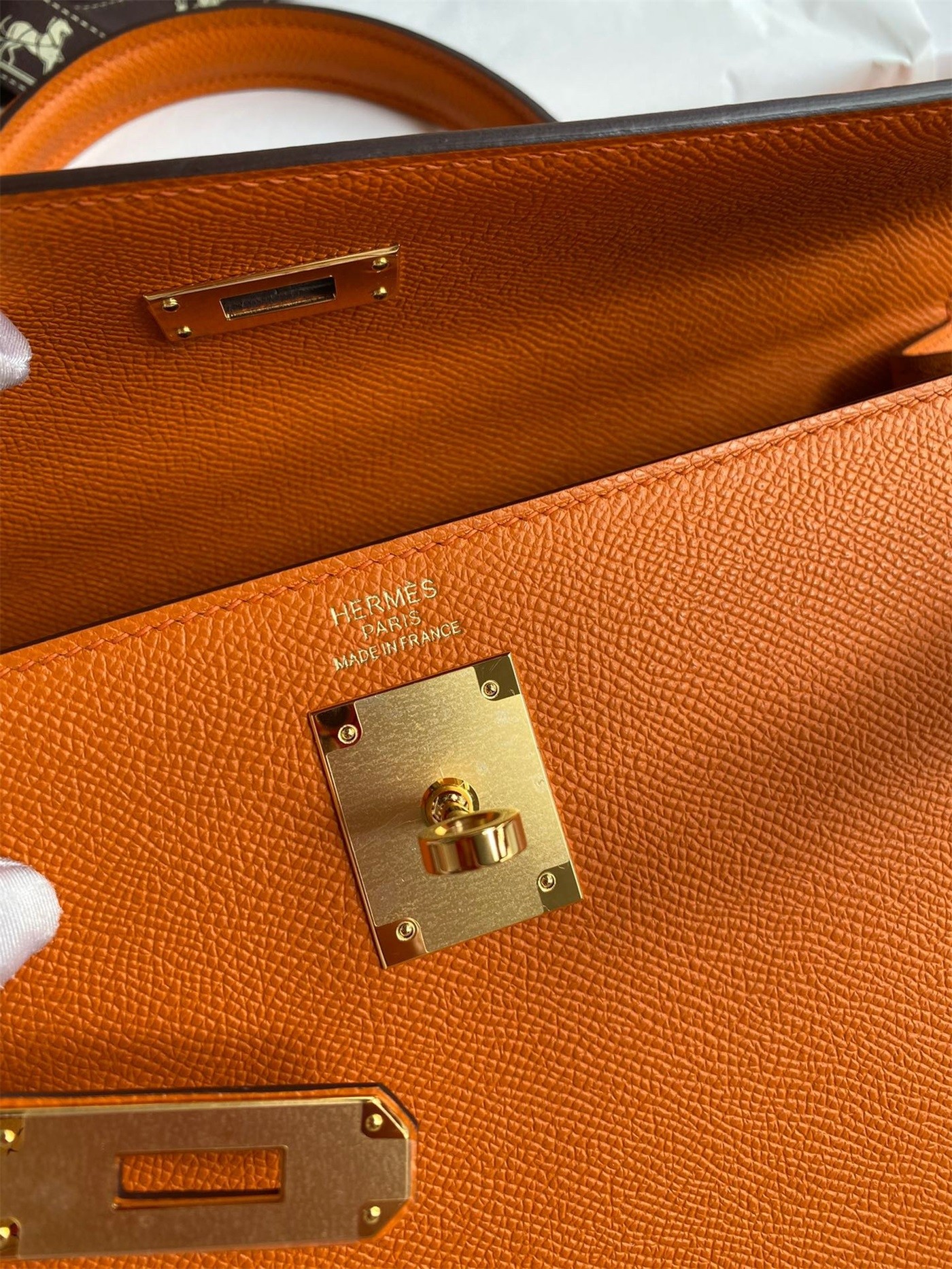 H**mes kelly sellier 32 handmade bag in orange epsom calfskin