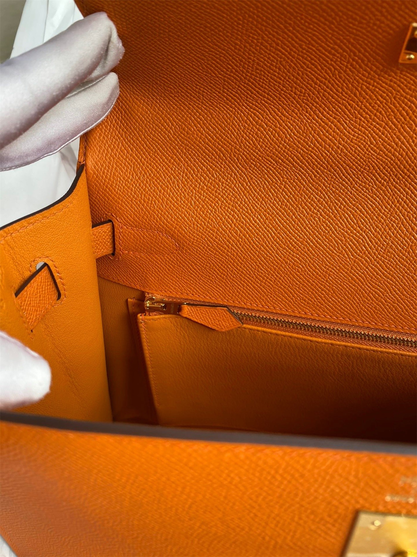 H**mes kelly sellier 32 handmade bag in orange epsom calfskin