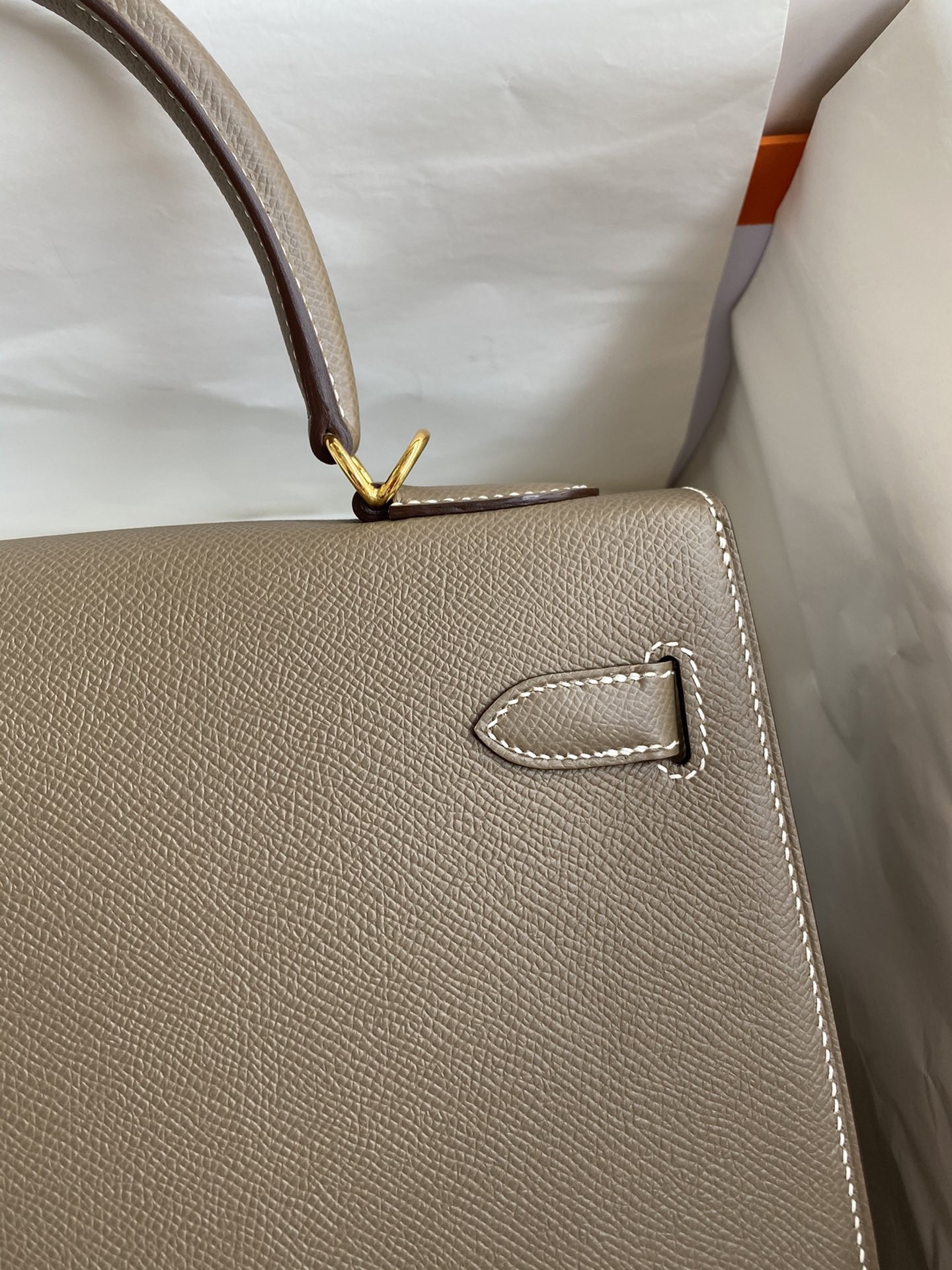 H**mes kelly sellier 32 handmade bag in taupe epsom calfskin