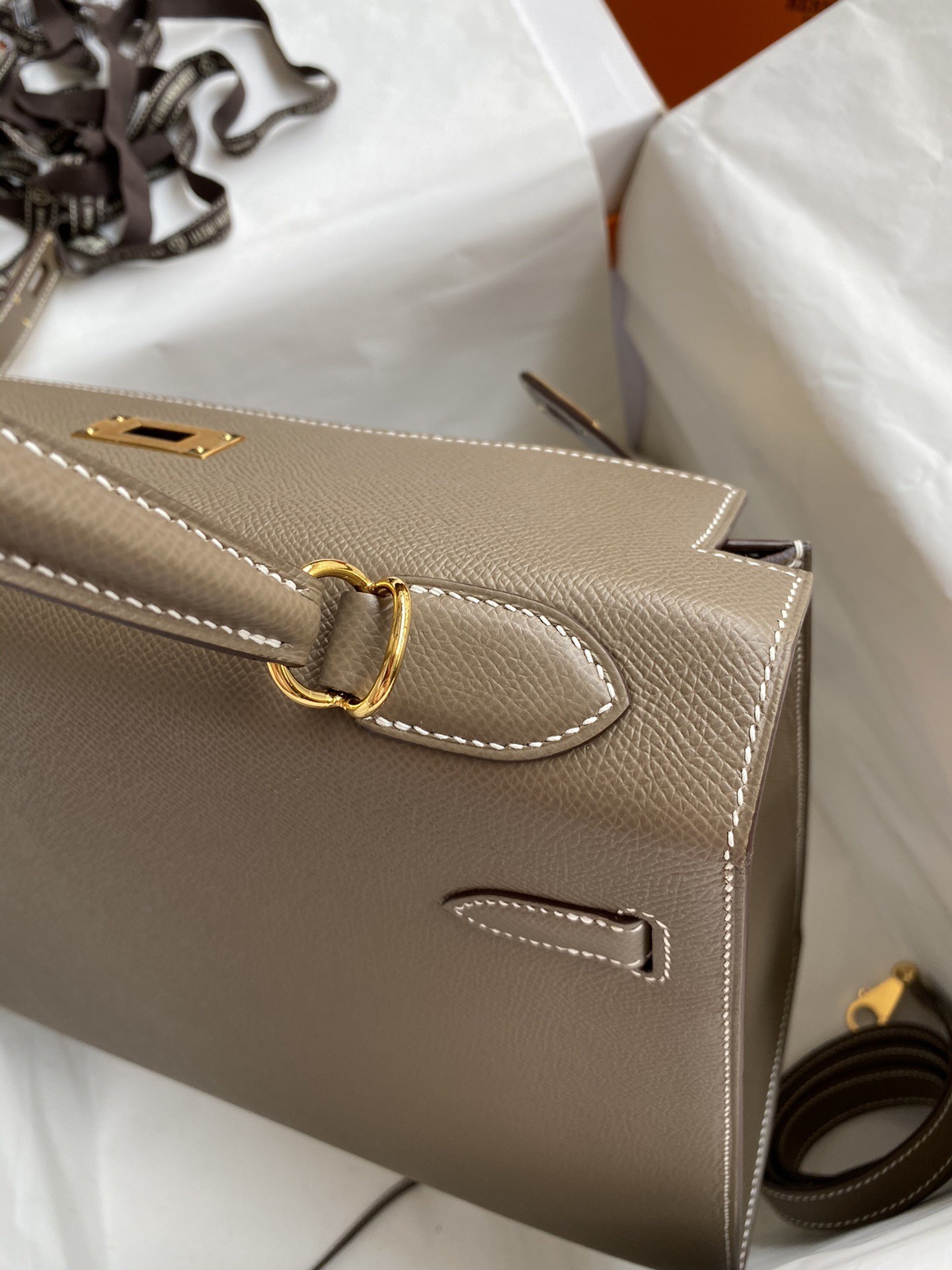 H**mes kelly sellier 32 handmade bag in taupe epsom calfskin