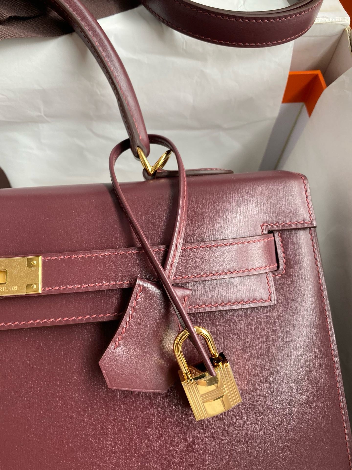 H**mes kelly sellier 35 handmade bag in bordeaux box calfskin