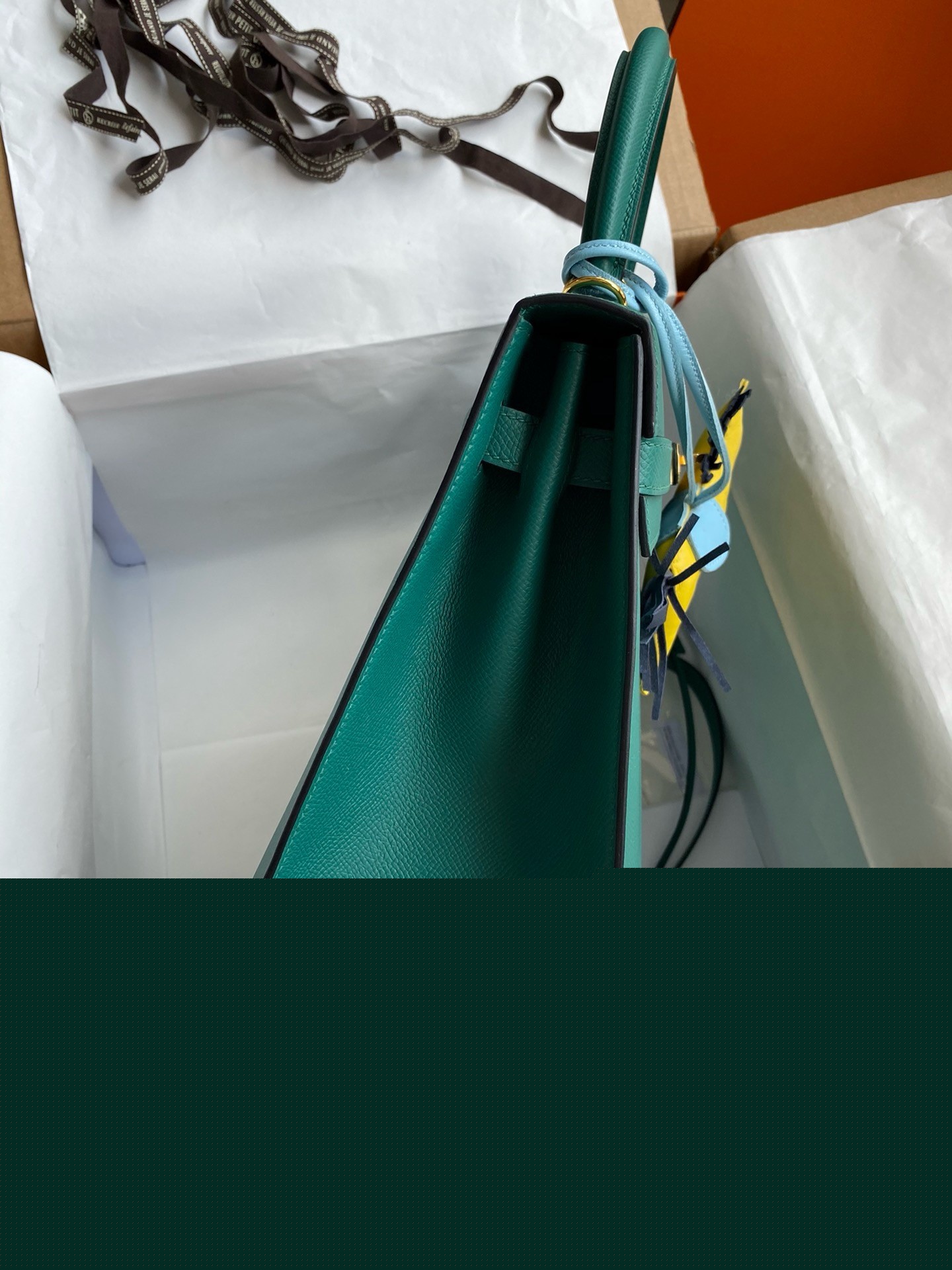 H**mes kelly sellier 35 handmade bag in malachite epsom calfskin