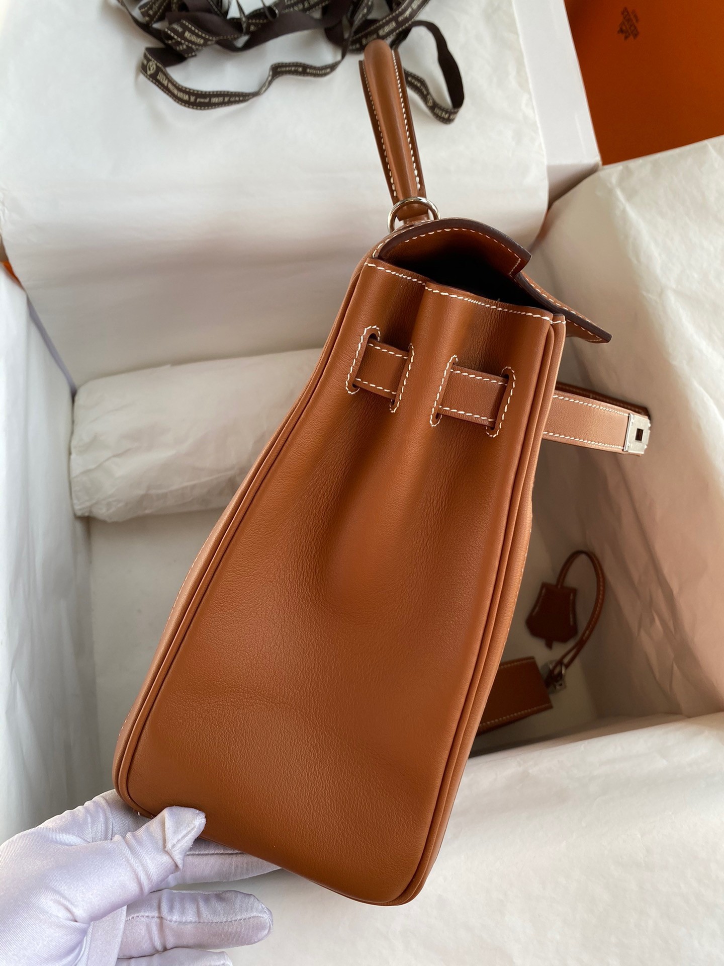 H**mes kelly lakis 32 handmade bag in gold swift calfskin
